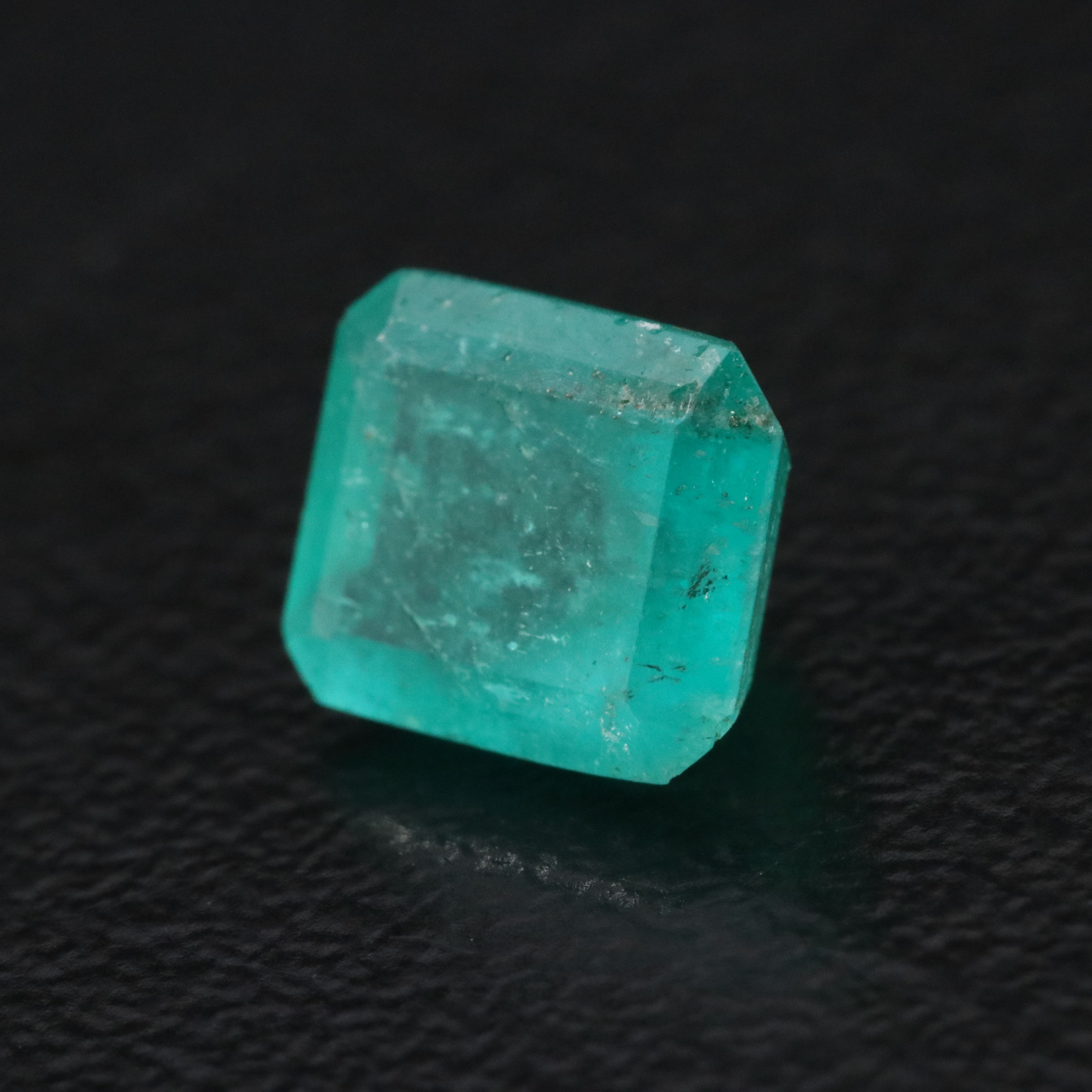 Loose 1.28 CT Emerald