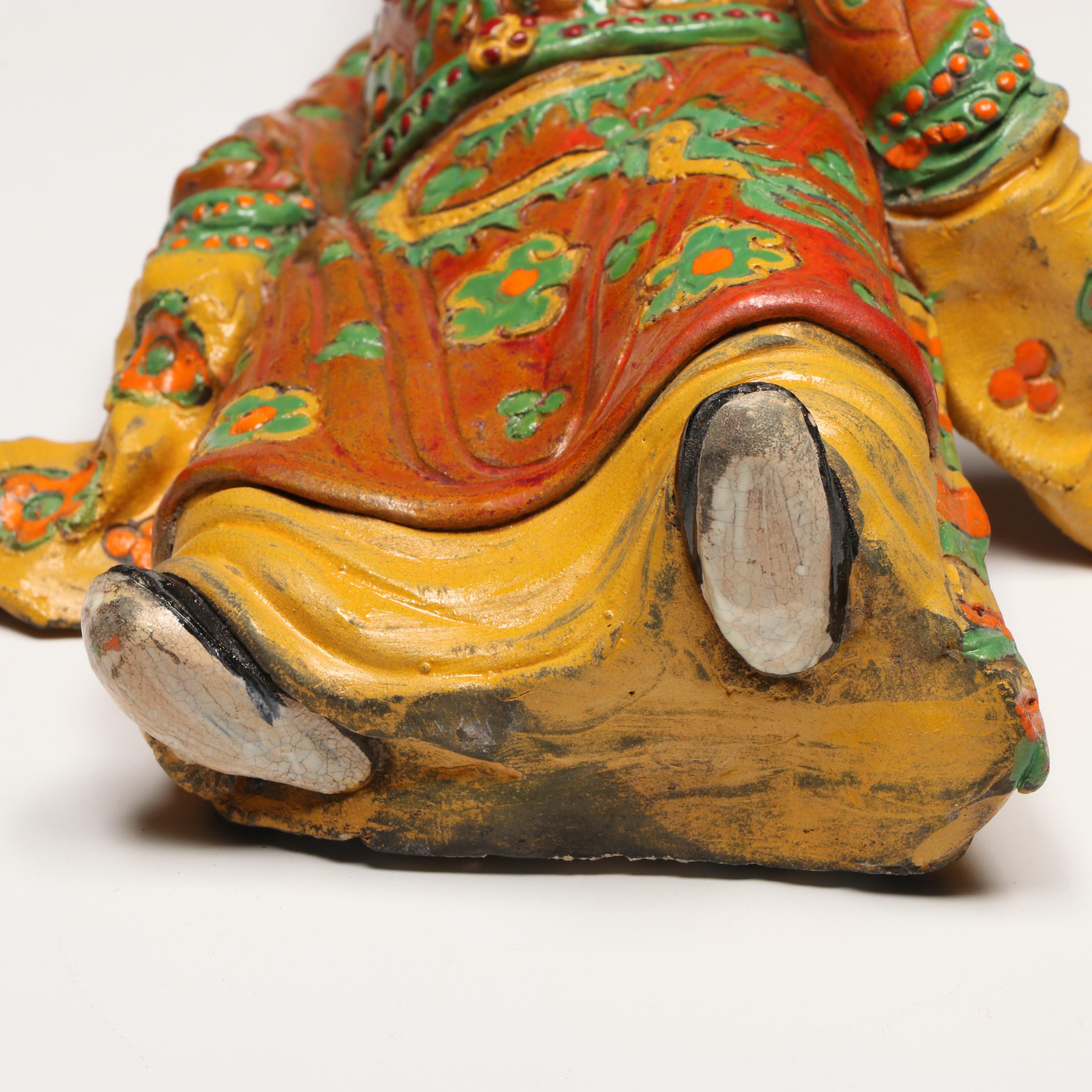 Chinese Porcelain Qing Dynasty Statue with Buddha Head Wall Hanging