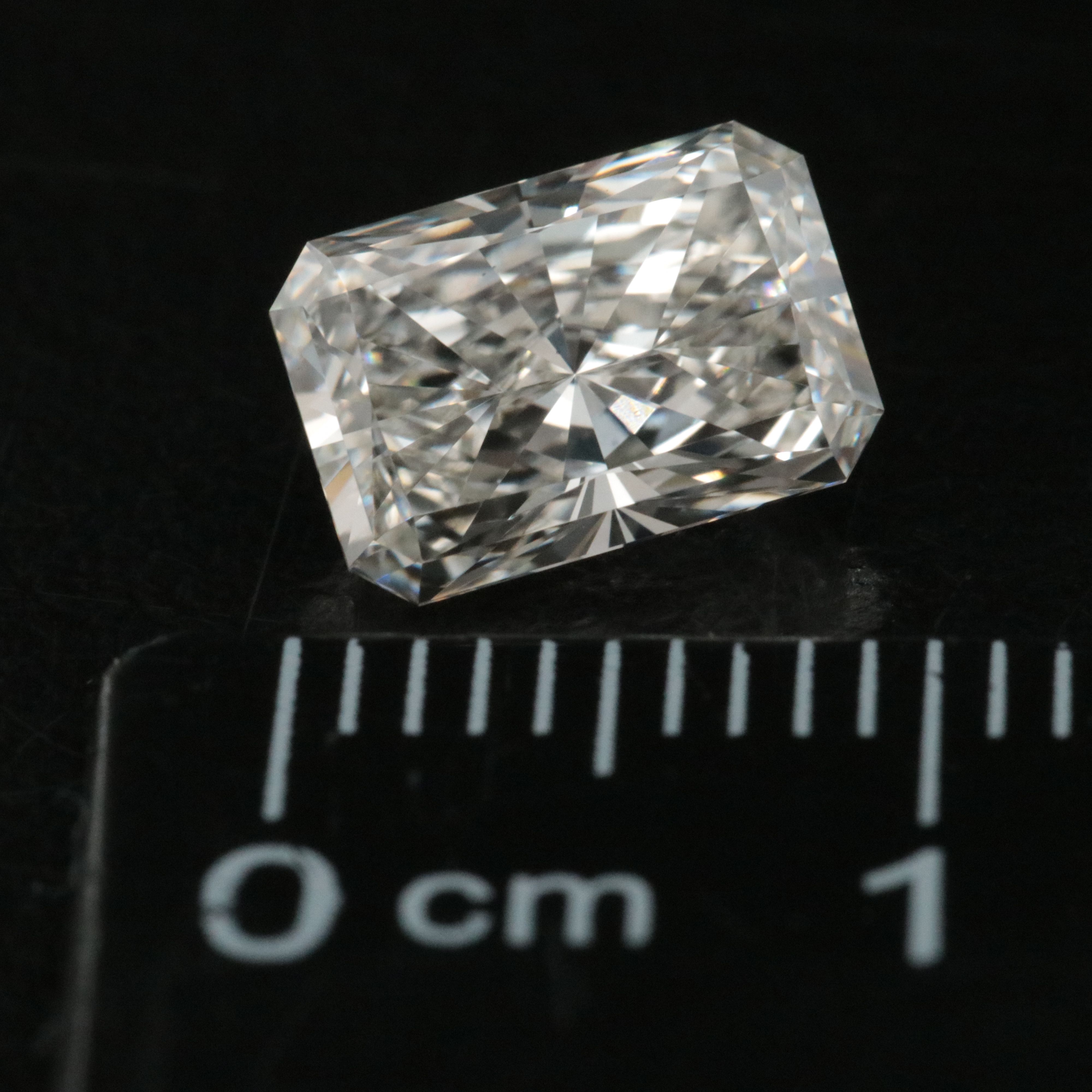 Loose 1.91 CT Lab Grown Diamond with IGI Report