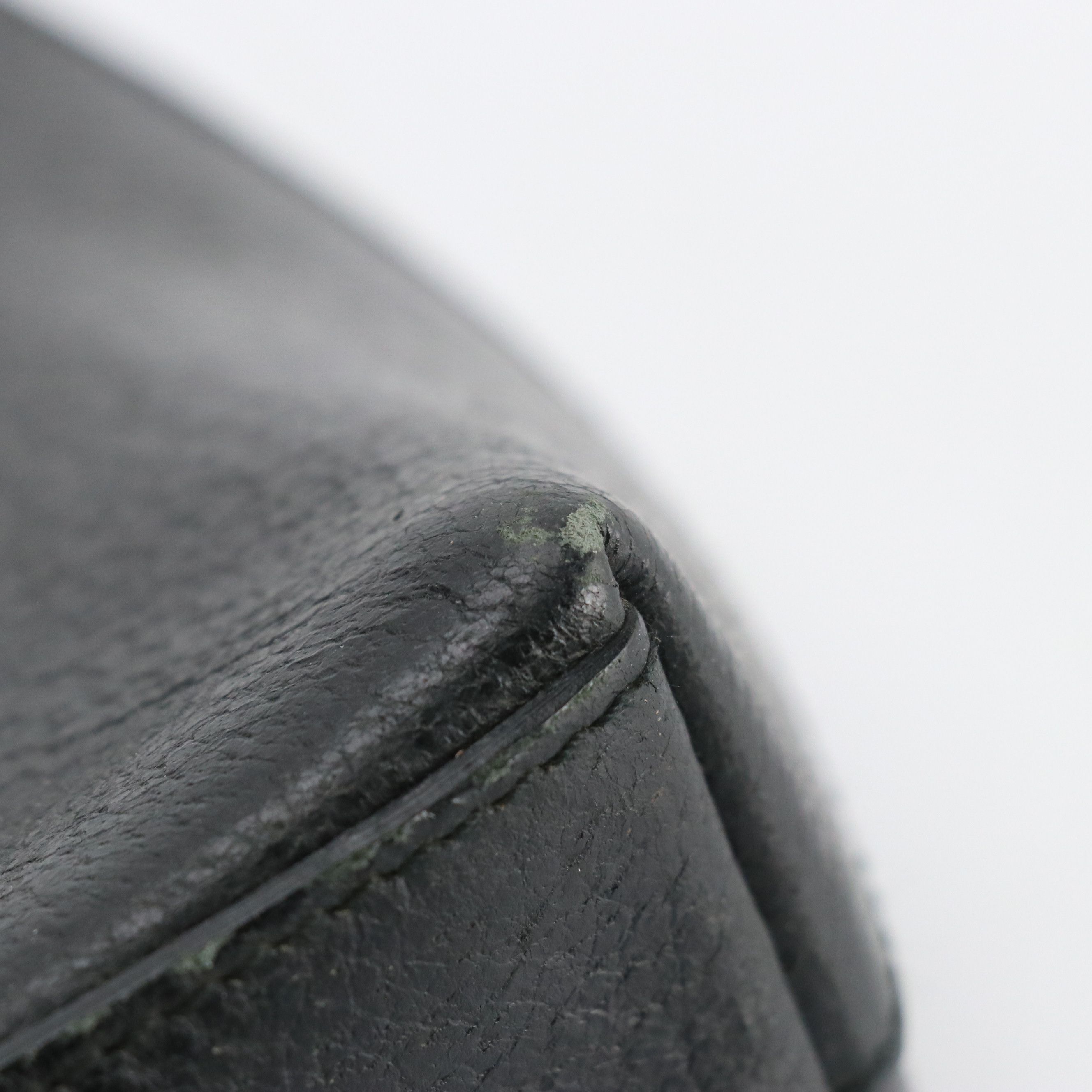 Gucci Bamboo Handle Flap Top Bag in Black Leather