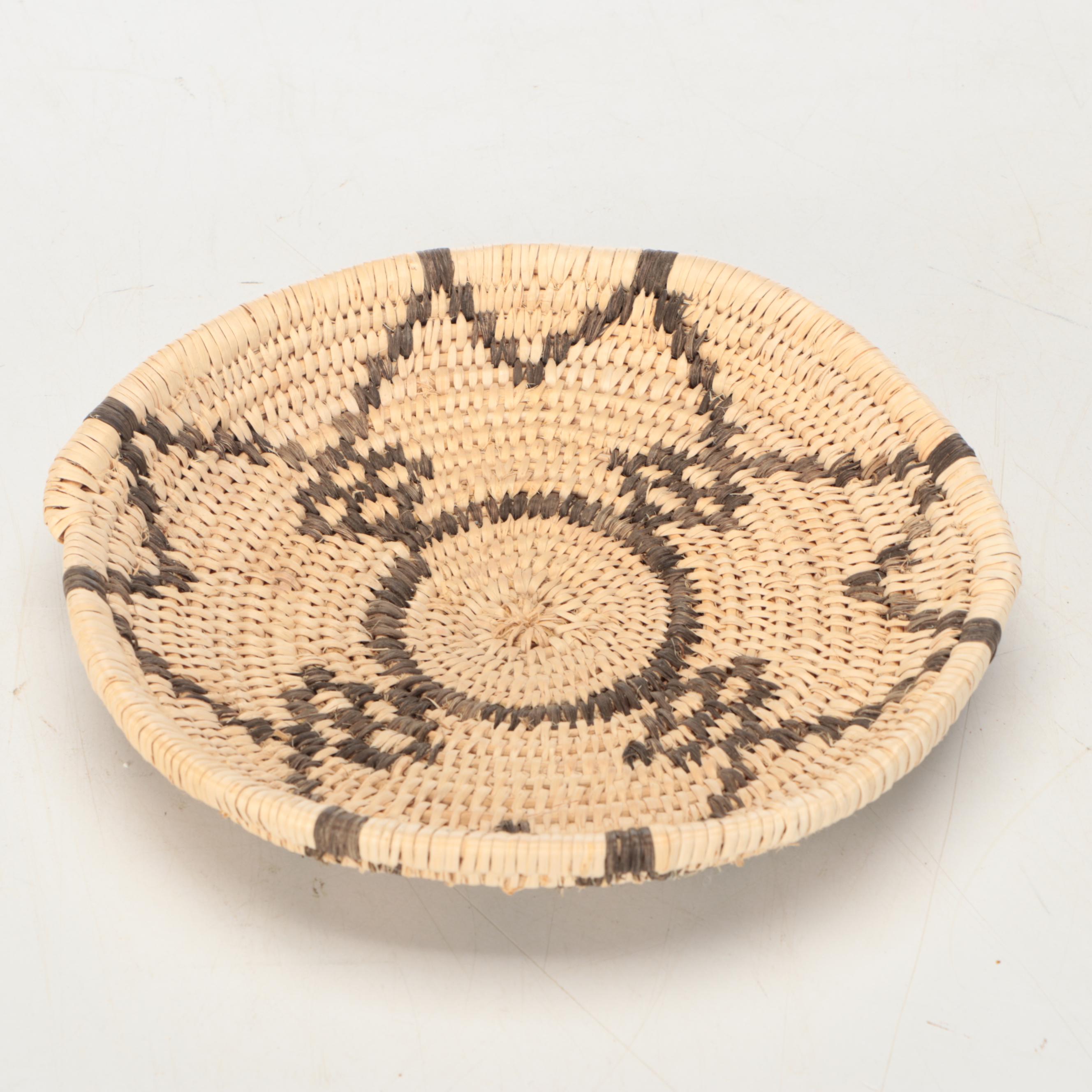 Apache Artisan Crafted Willow Basket Trays