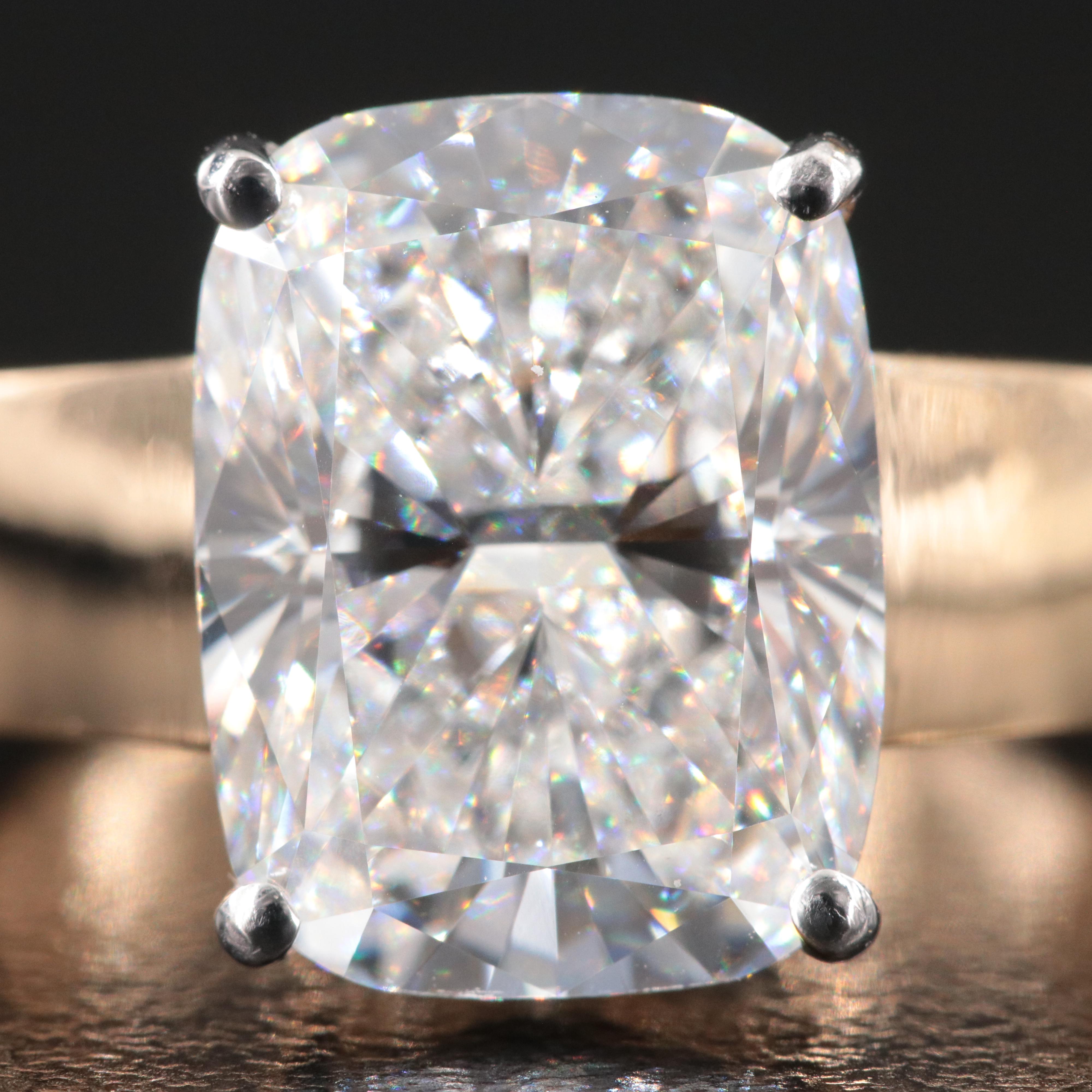 18K 5.09 CT Lab Grown Diamond Solitaire Ring with IGI Report