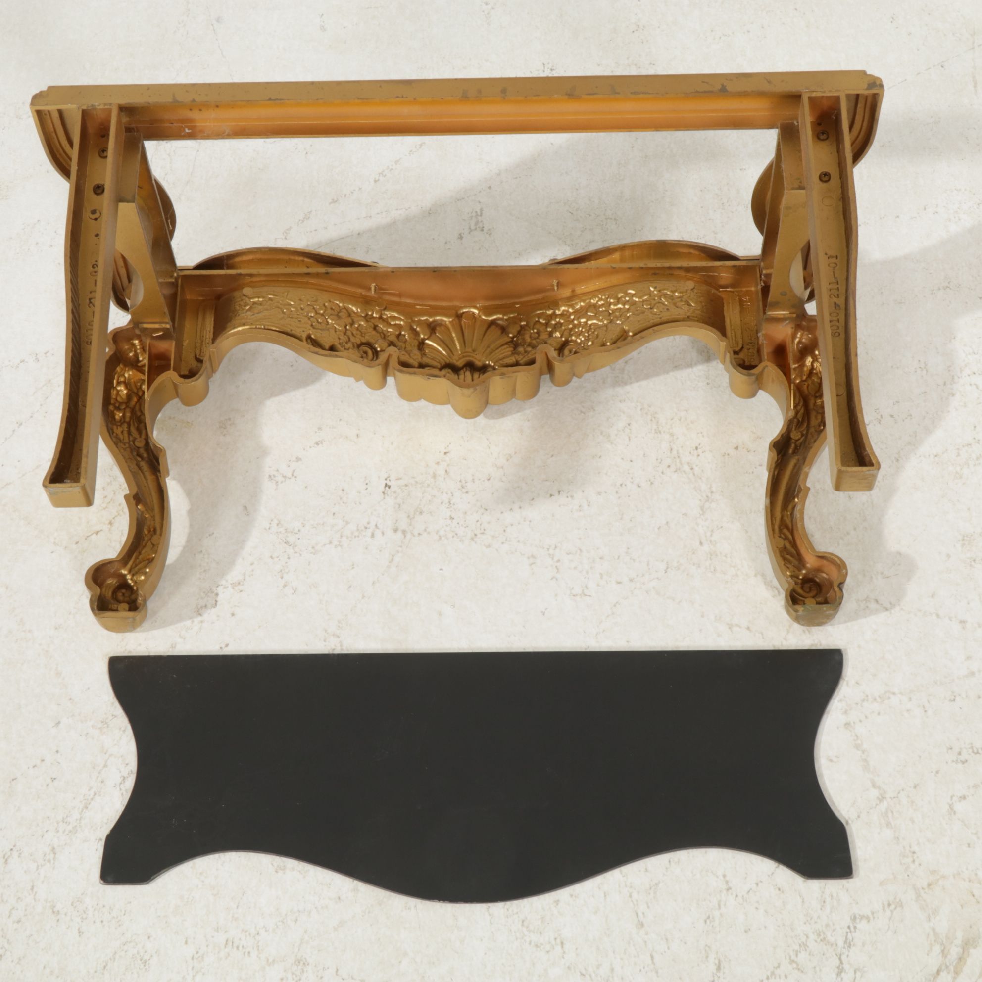 Baroque Style Pier Mirror and Table, Late 20th Century