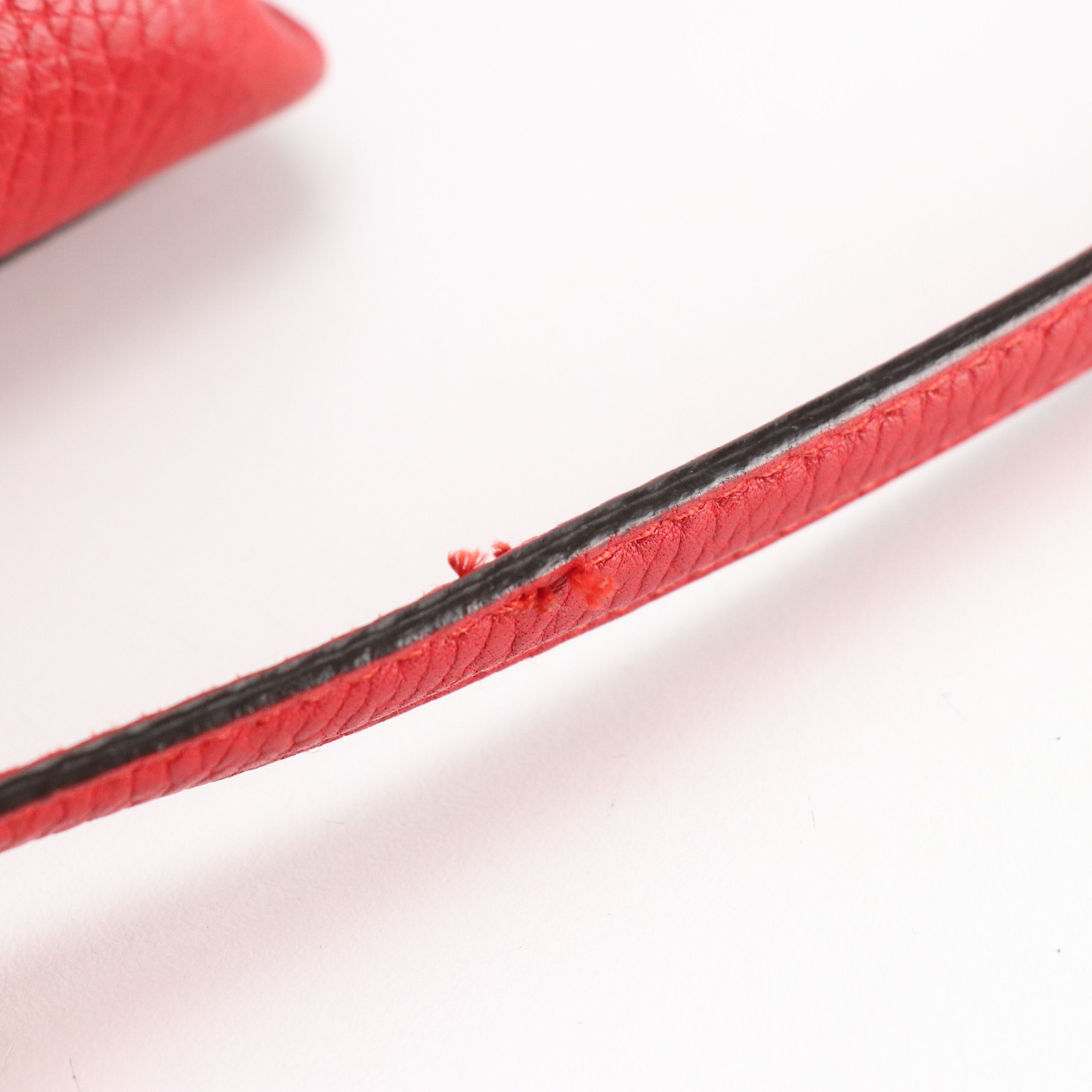 Gucci Bamboo Turnlock Two-Way Shoulder Bag in Red Grained Calfskin Leather