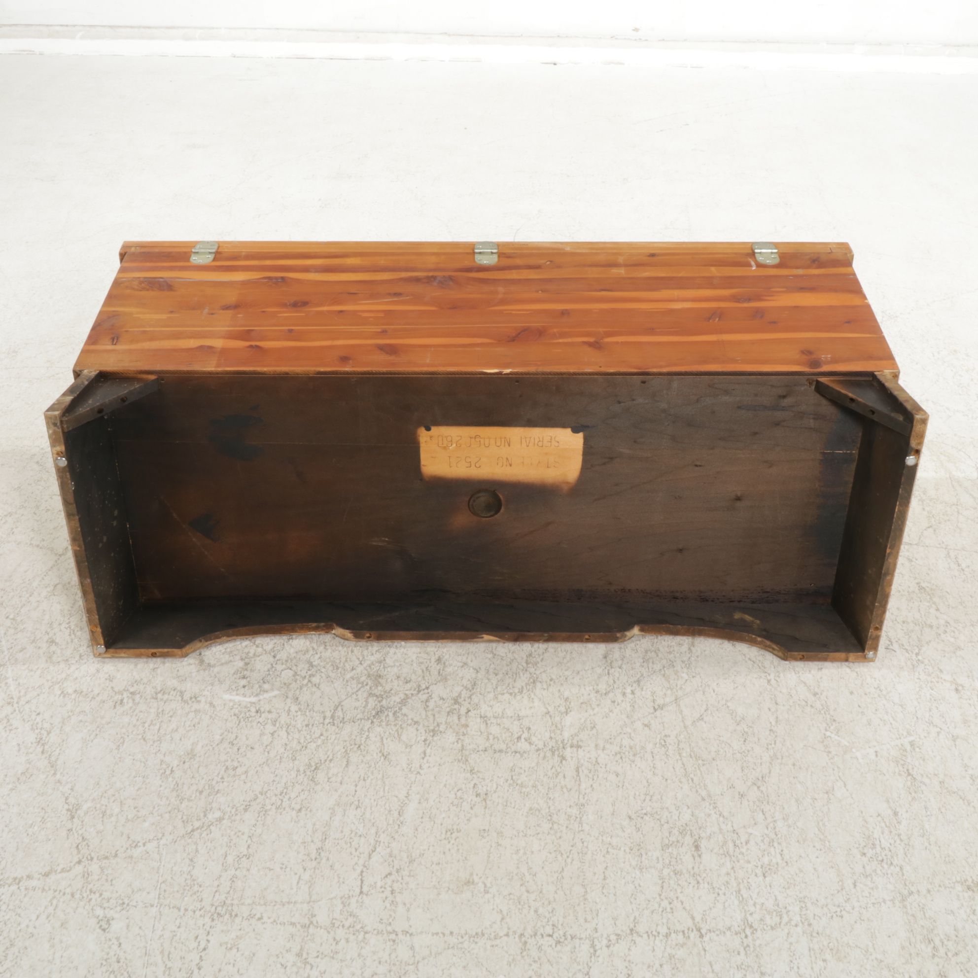 Lane Mid Cenury Modern Cedar-Lined Mahogany Blanket Chest