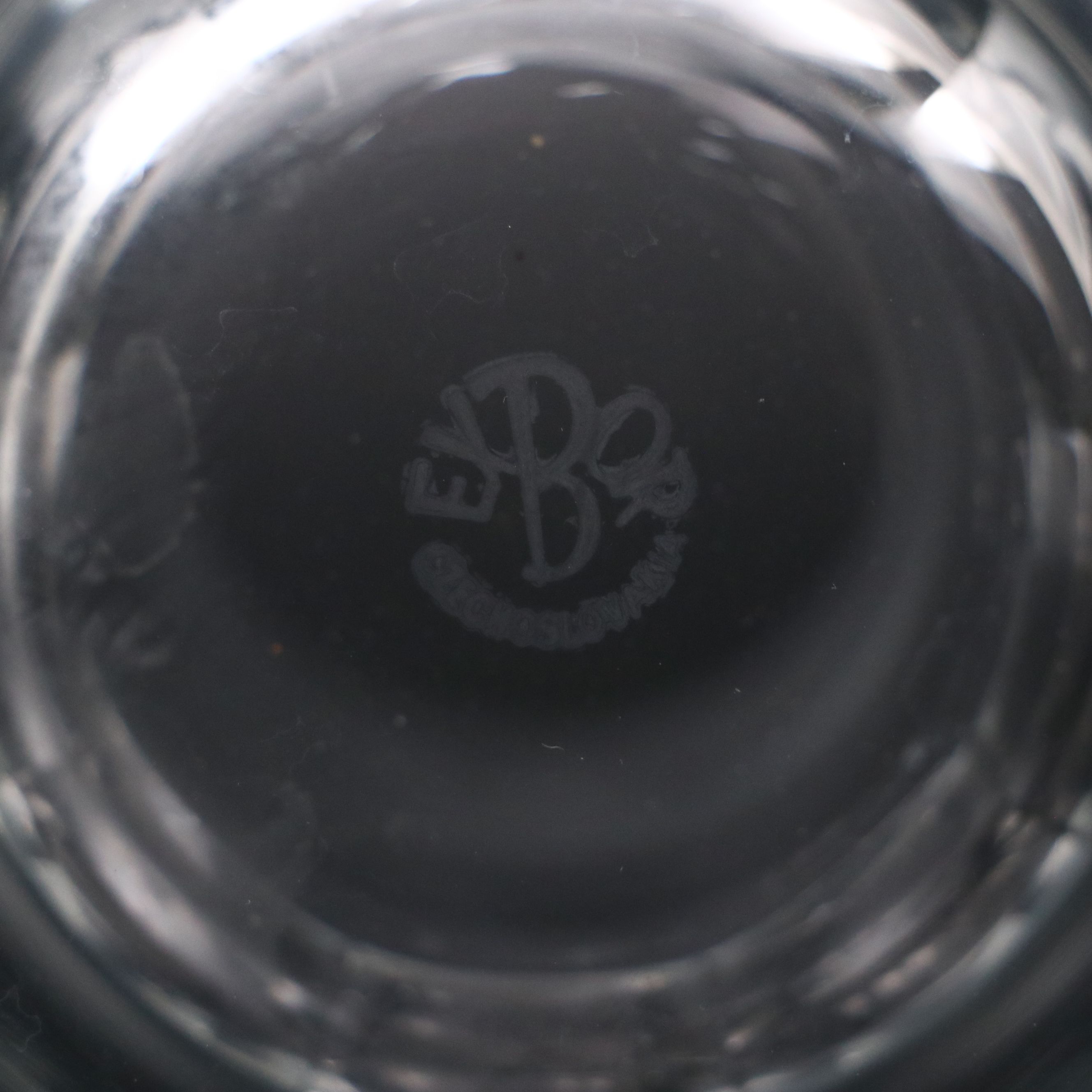 Exbor Hand-Engraved Figural Czech Crystal Vase, Late 20th Century