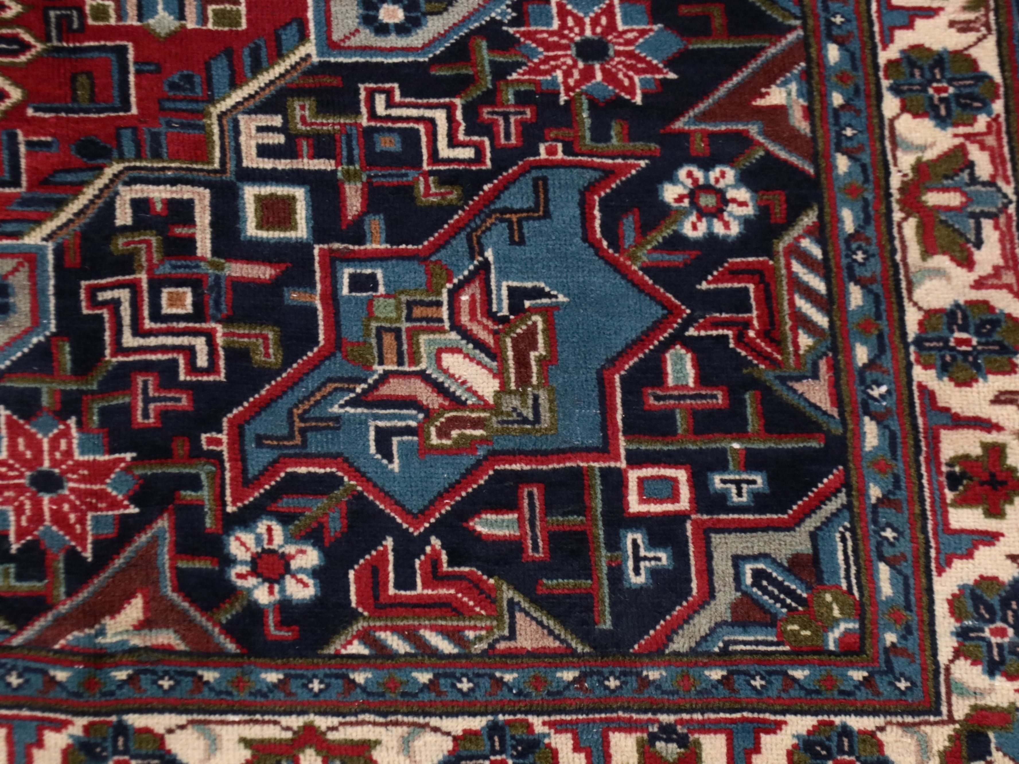 9'7 x 13'2 Hand-Knotted Persian Heriz Room-Sized Rug