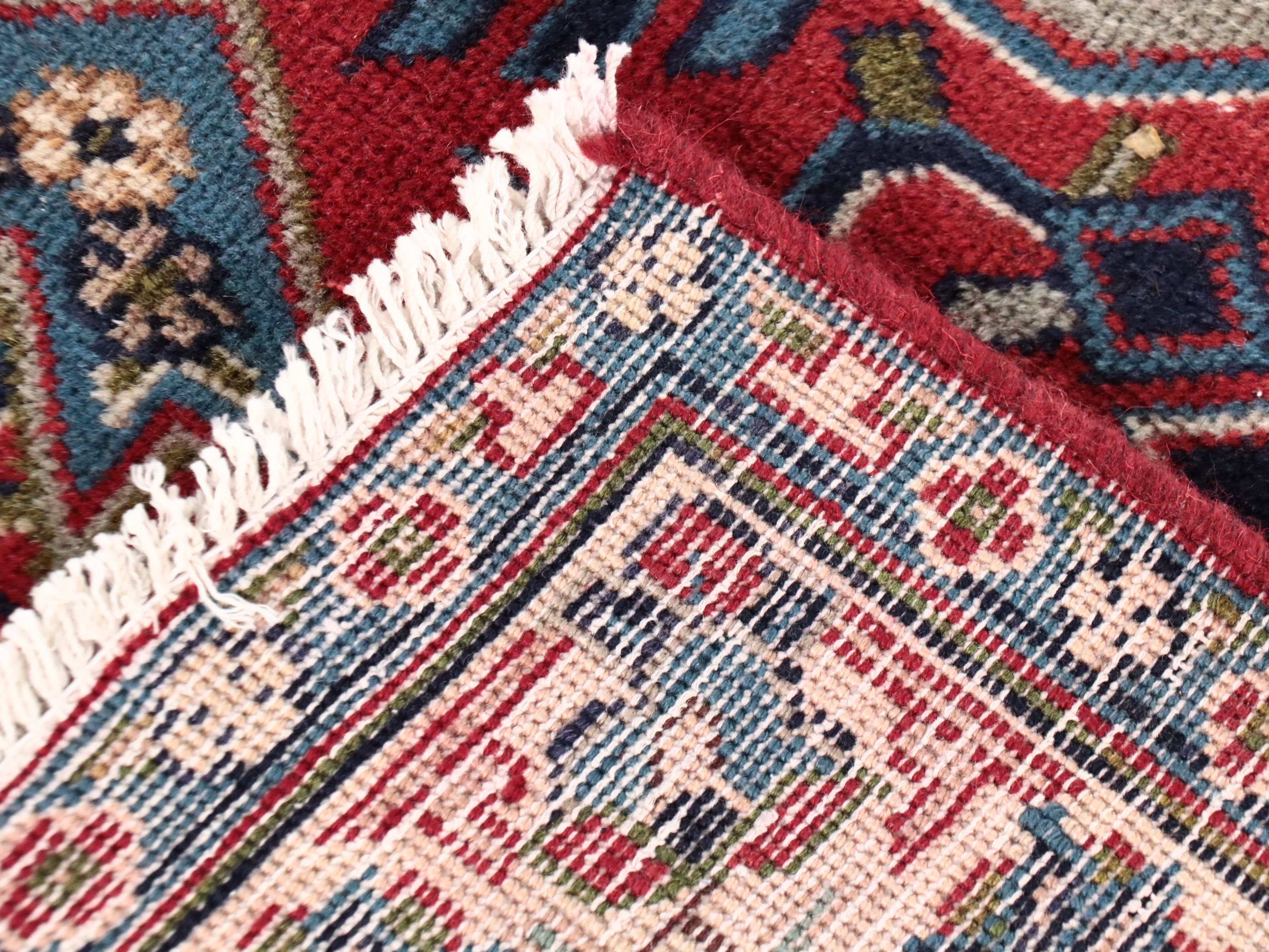 9'7 x 13'2 Hand-Knotted Persian Heriz Room-Sized Rug