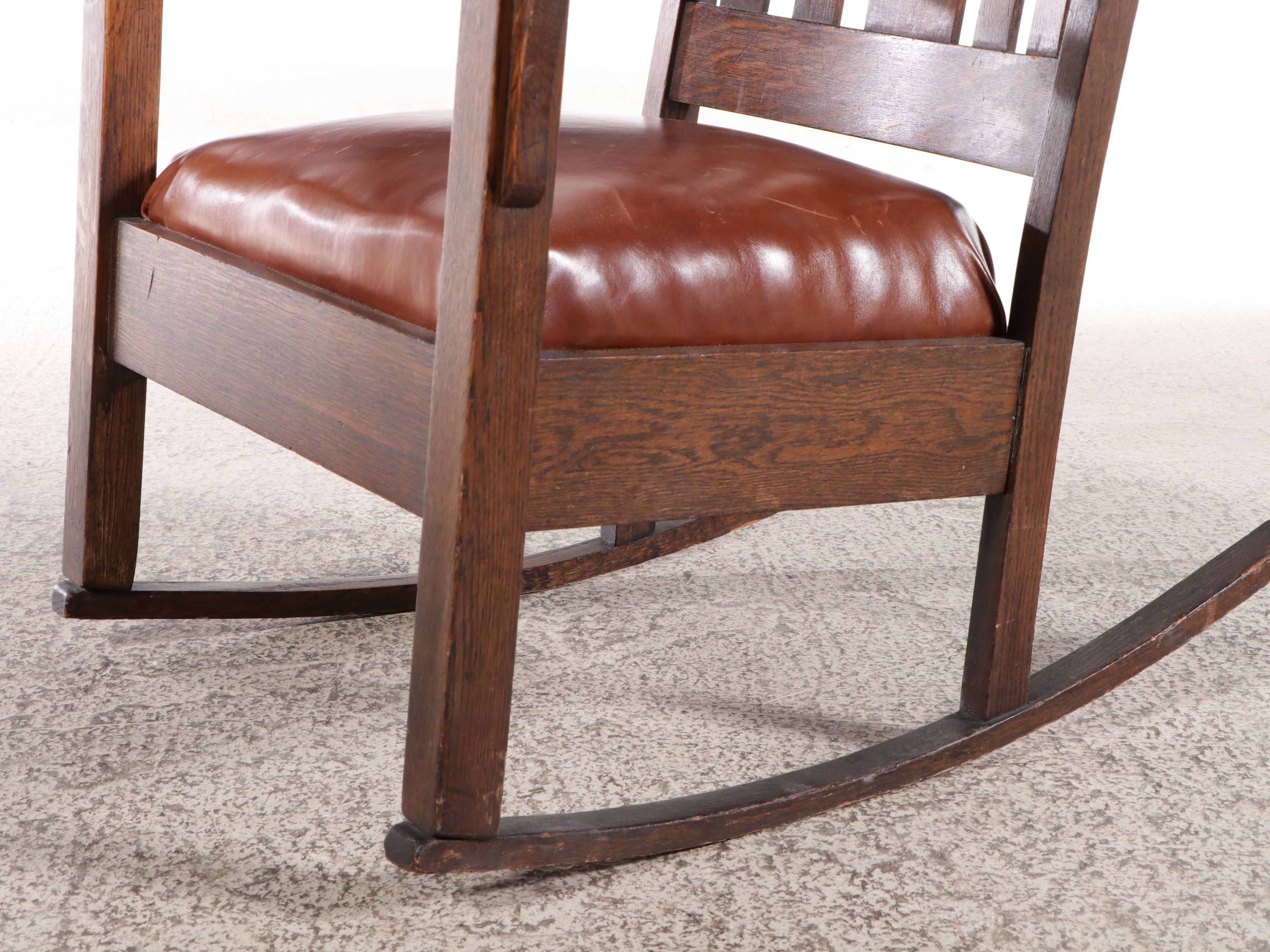 Arts & Crafts Style Oak and Leather Rocking Chair and End Table, 20th Century