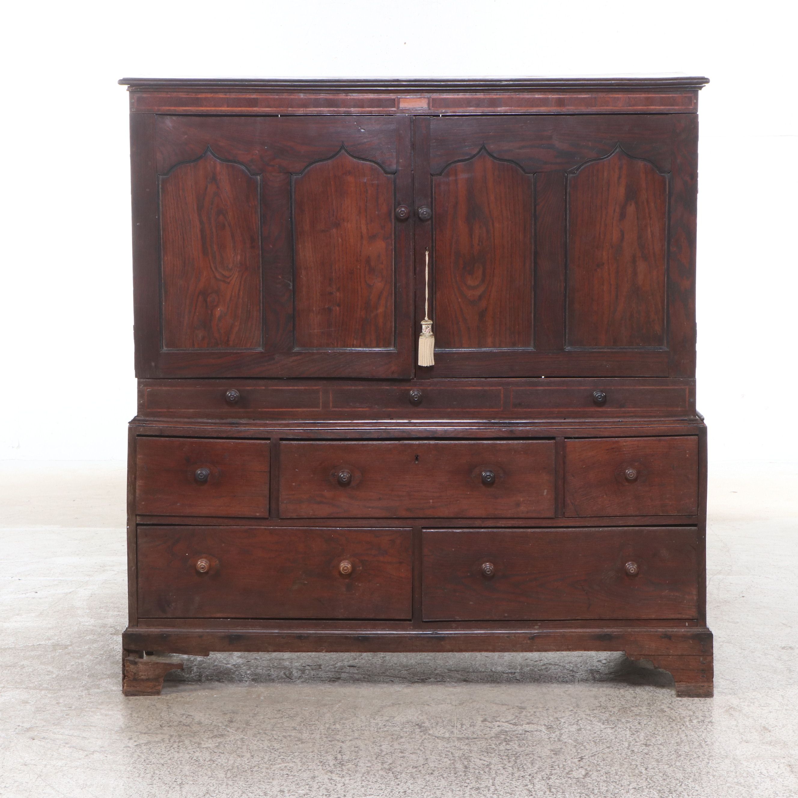 Antique Welsh Style Oak Linen Press
