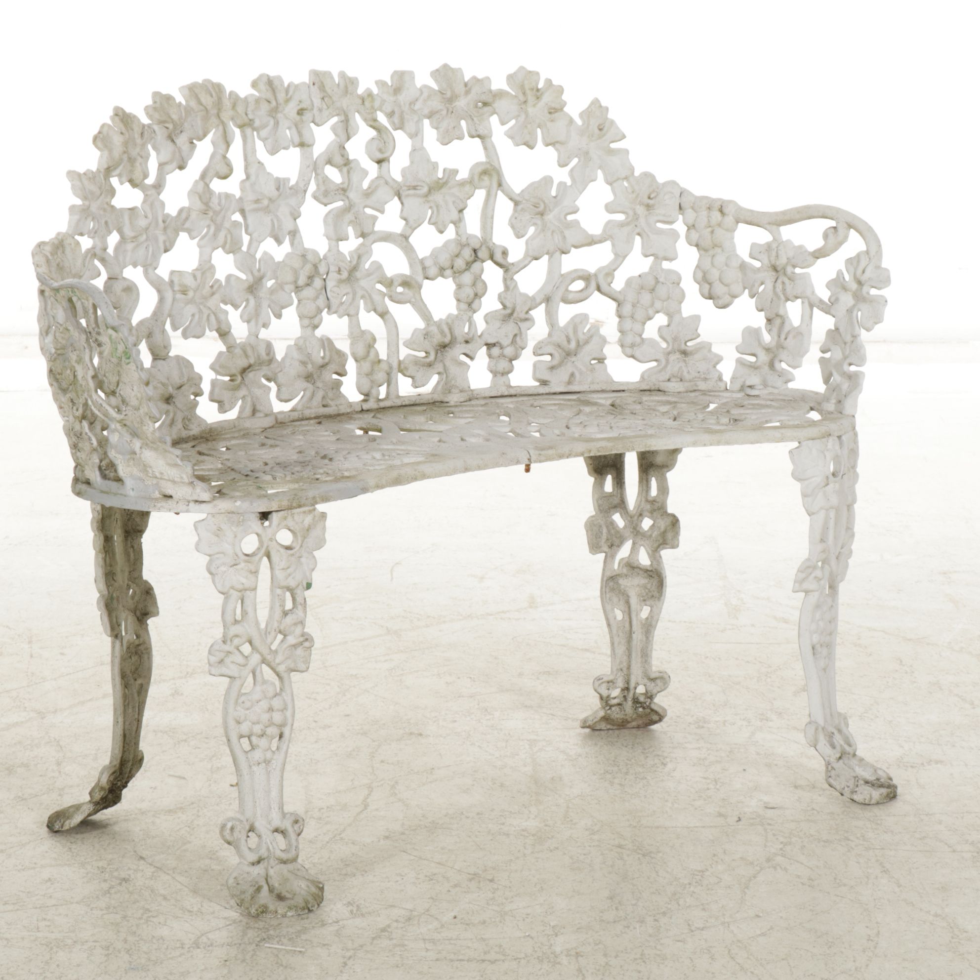 Victorian Style Grapevine Design Painted Cast Aluminum Garden Loveseat