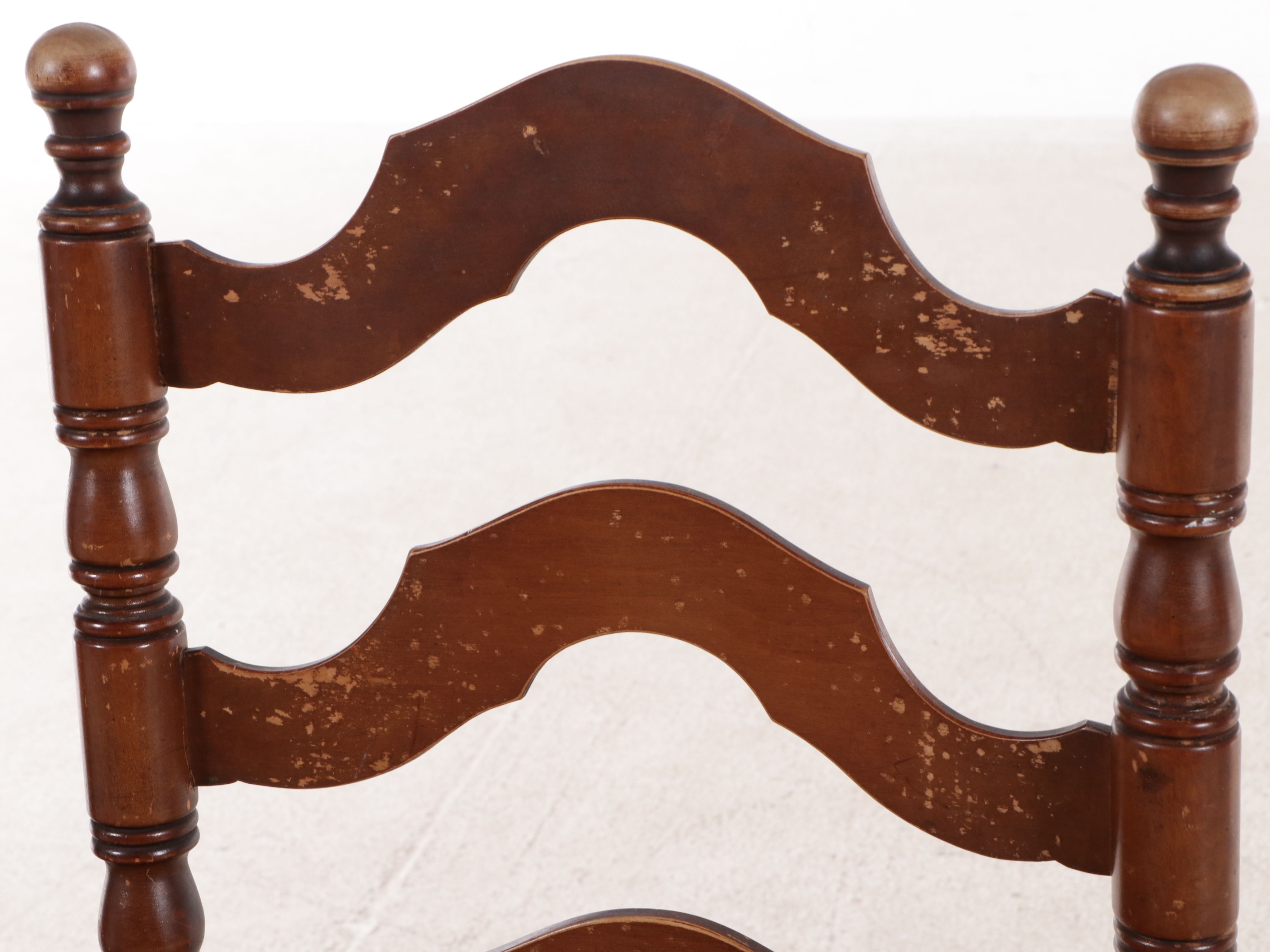 Pair of American Colonial Style Side Chairs with Rush Footstool, 20th Century