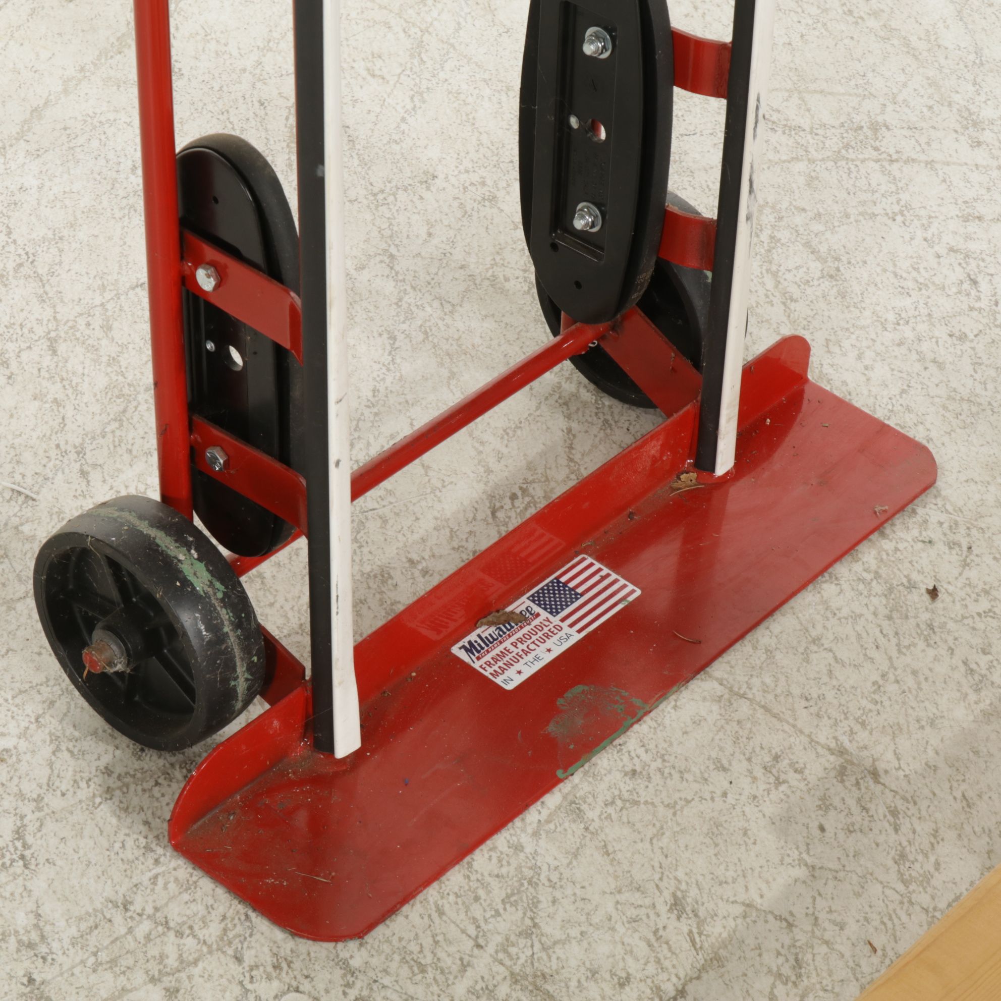 Milwaukee Appliance Hand Truck and Bench-Made Dolly