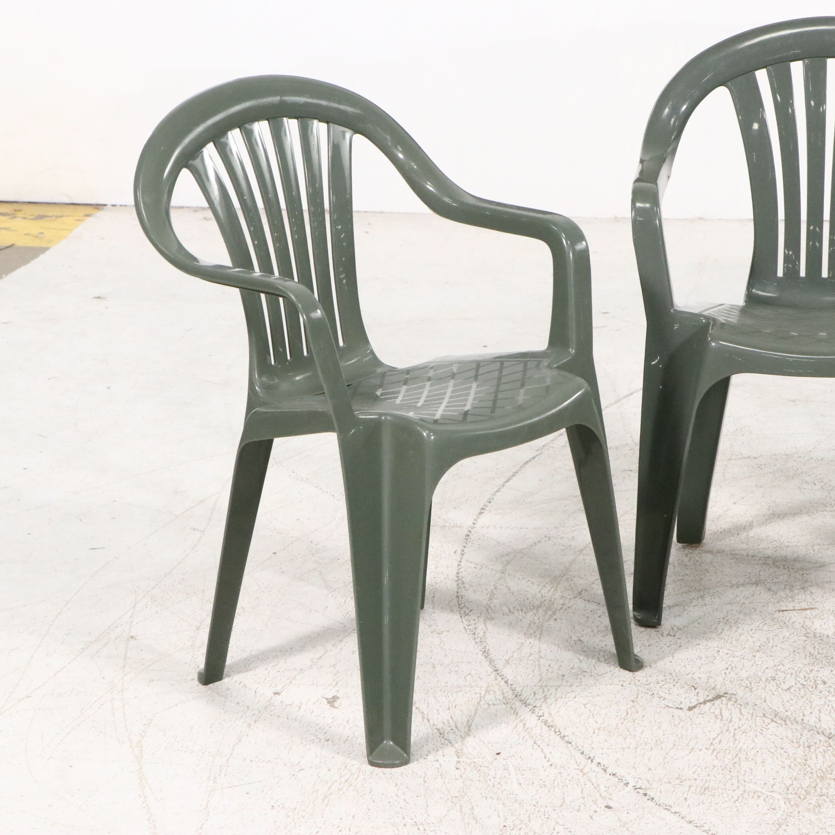 Molded Plastic Outdoor Chairs with Glass Top Side Table