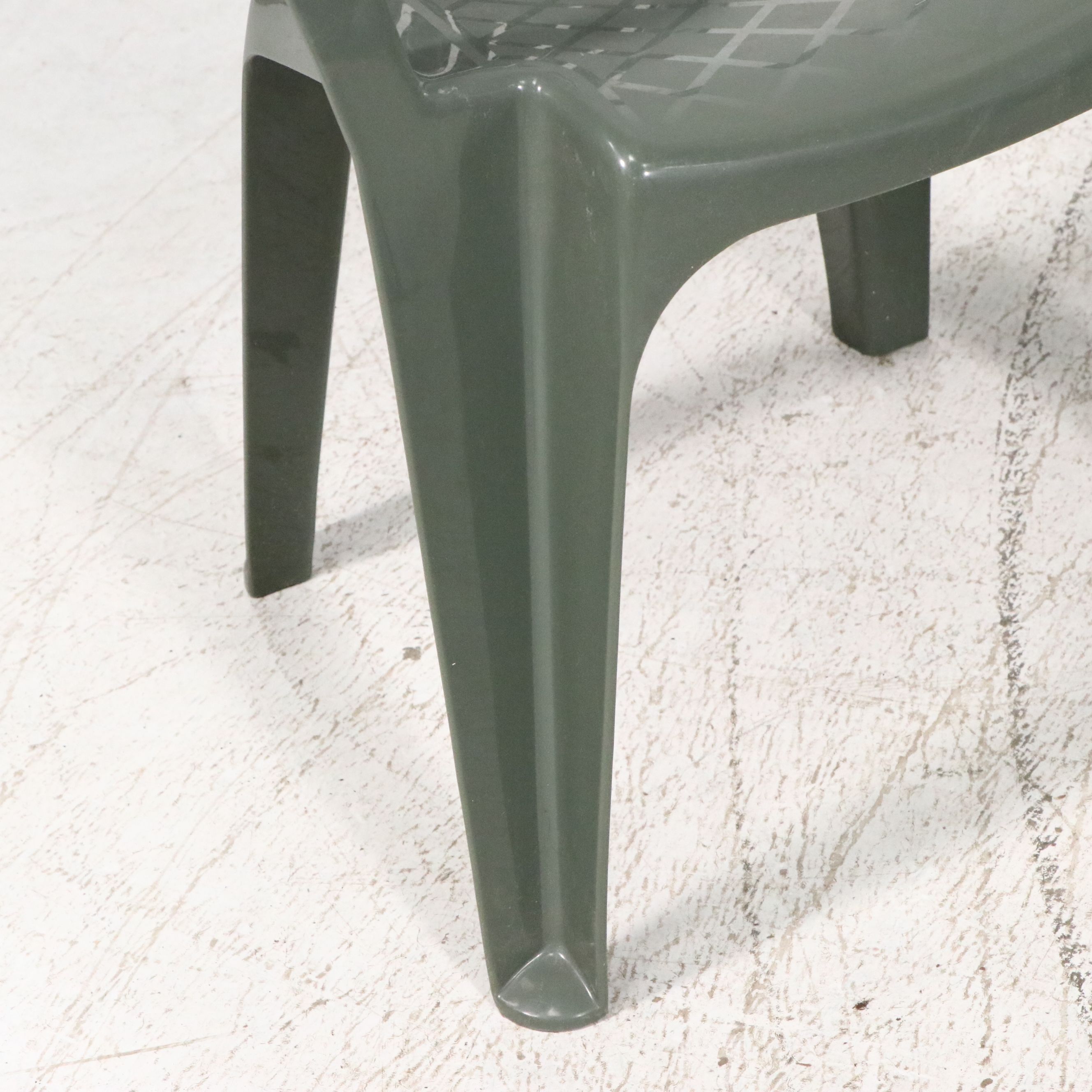 Molded Plastic Outdoor Chairs with Glass Top Side Table