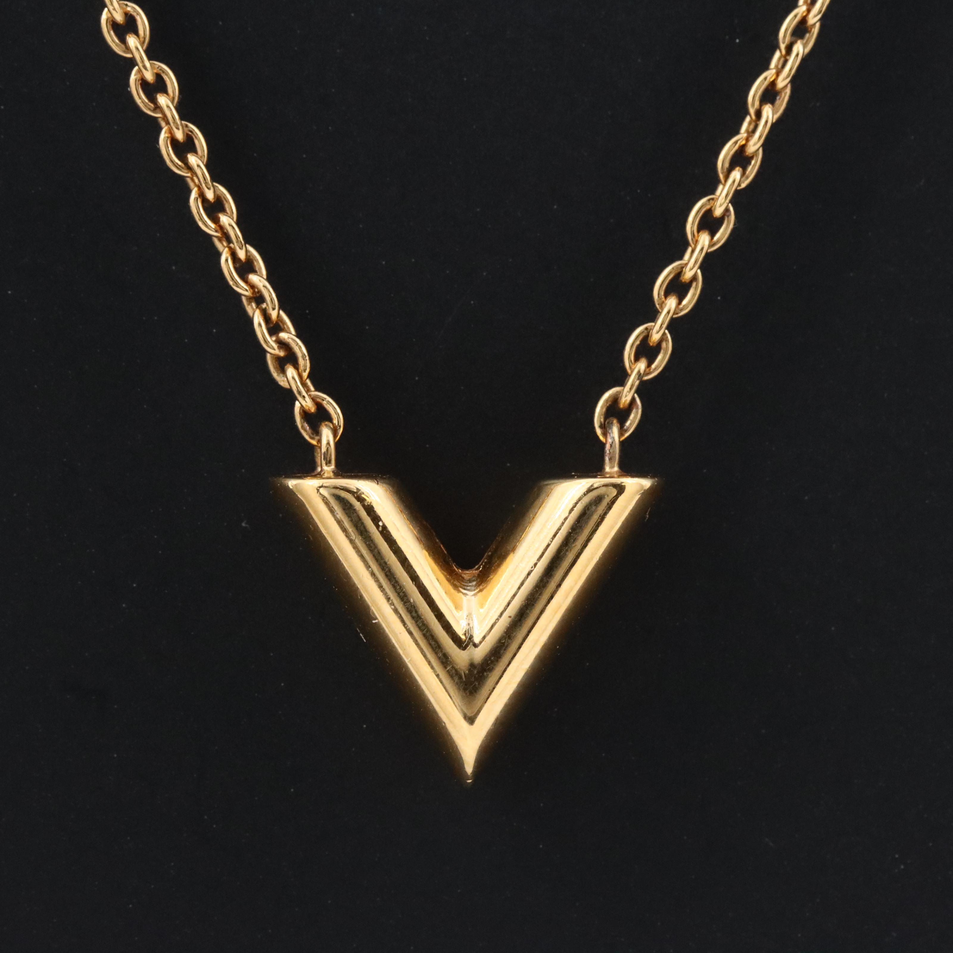 Louis Vuitton Essential V Necklace