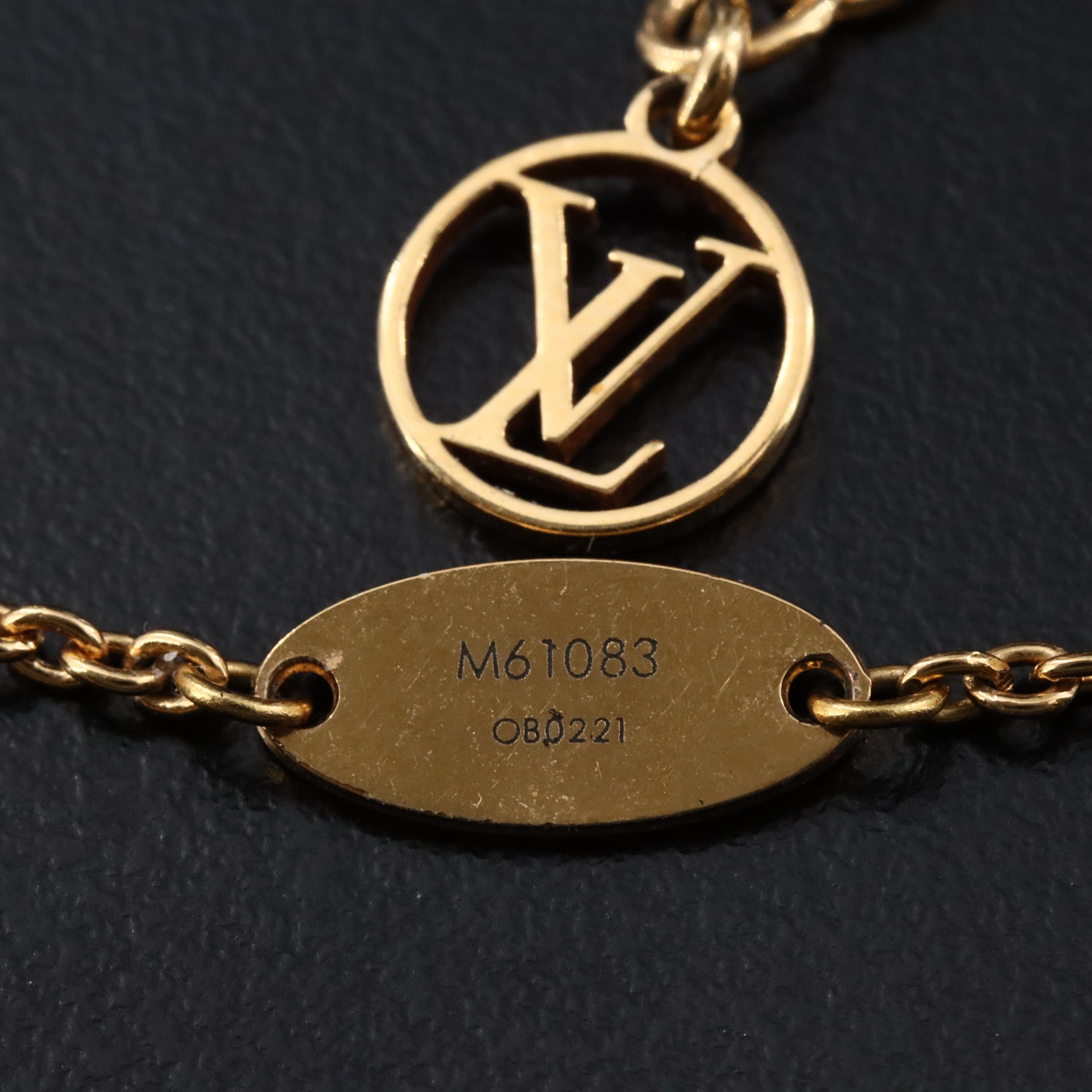 Louis Vuitton Essential V Necklace