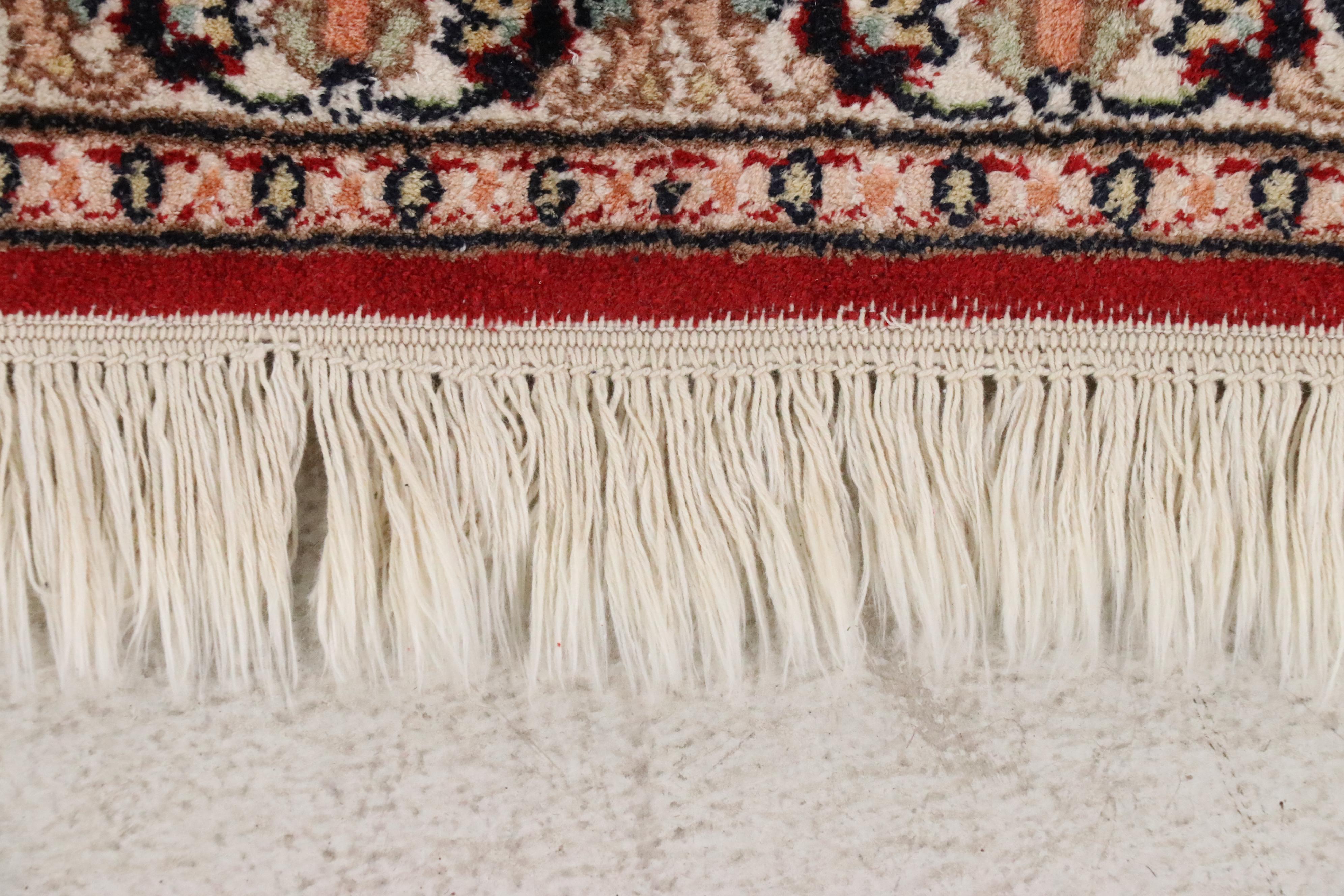 6'2 x 9'9 Machine Made Area Rug