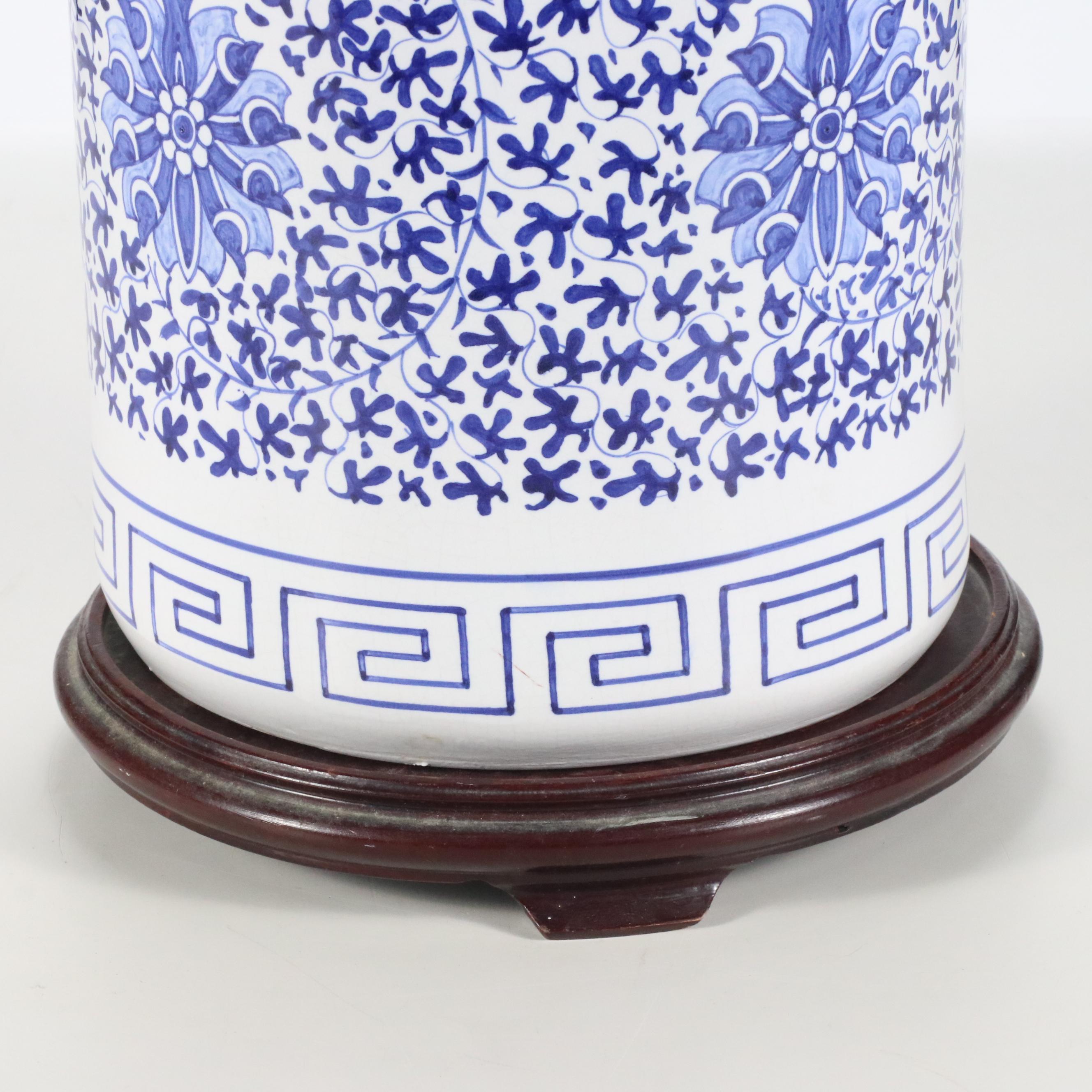 Chinese Chrysanthemum and Vine Porcelain Cylinder Vase and Stand