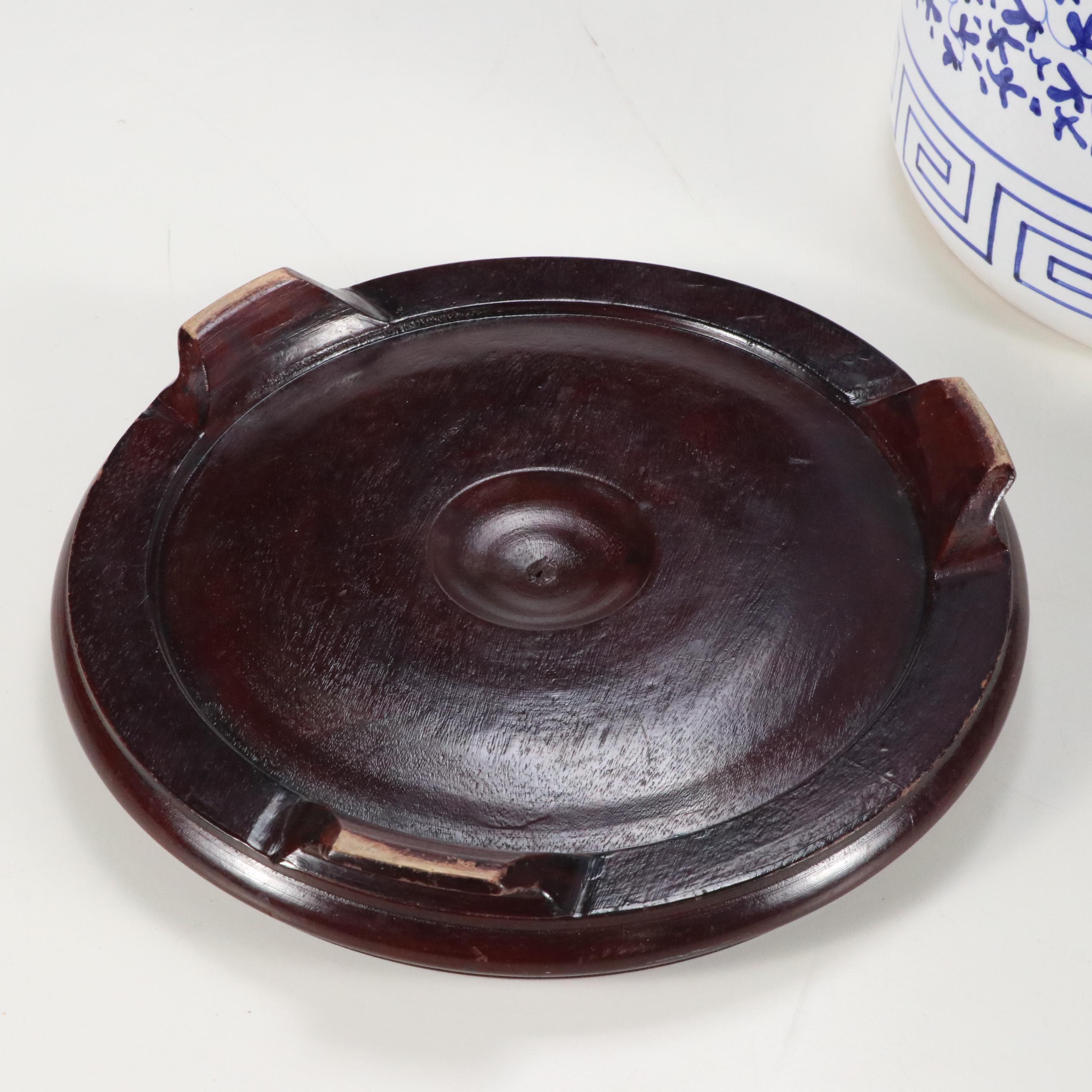 Chinese Chrysanthemum and Vine Porcelain Cylinder Vase and Stand