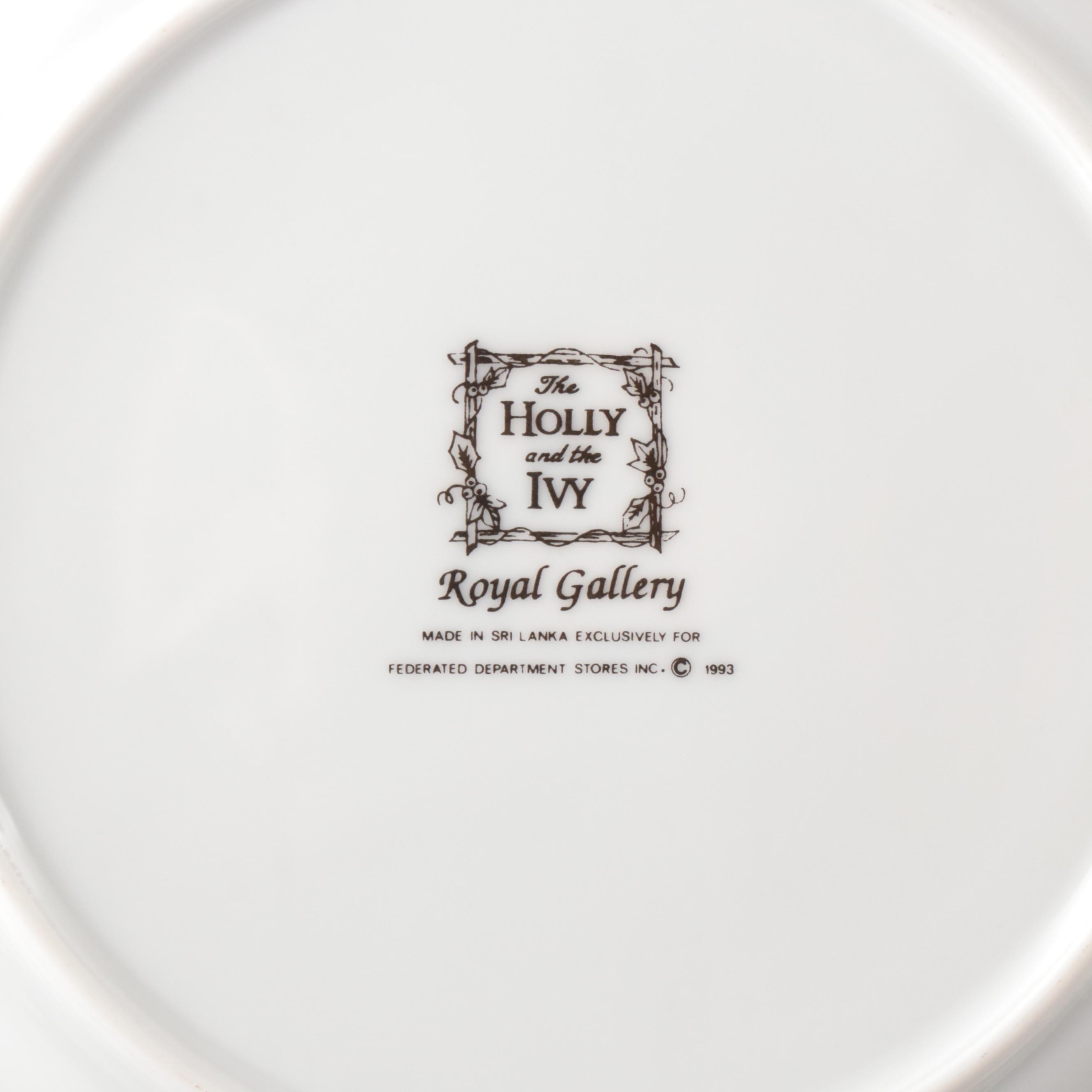 Royal Gallery "The Holly and the Ivy" Gilt Border Dinnerware