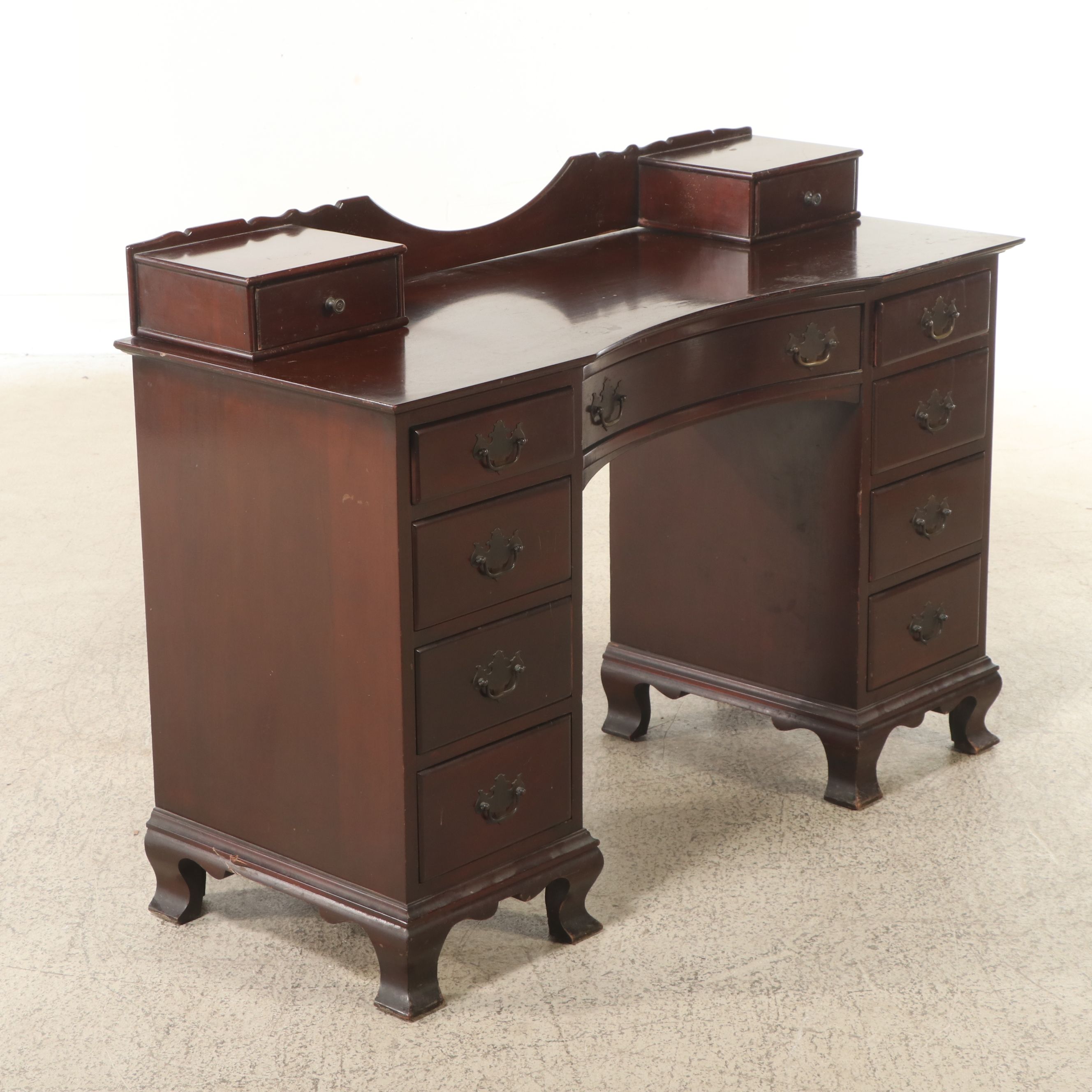 Georgian Style Mahogany Vanity Table with Mirror, Early 20th Century