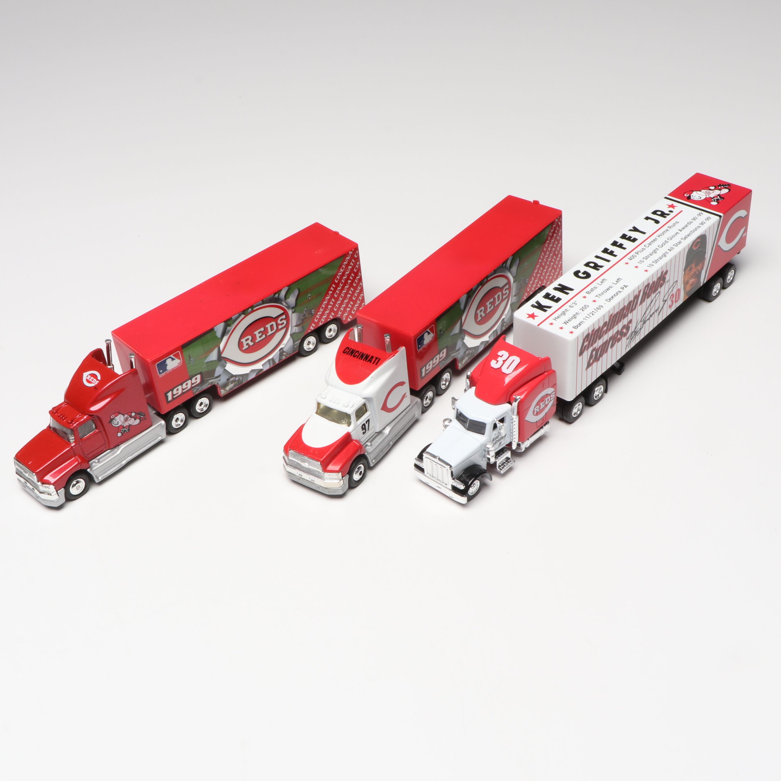 Ertl American Pastime Banks with More Cincinnati Reds Diecast Cars and Banks