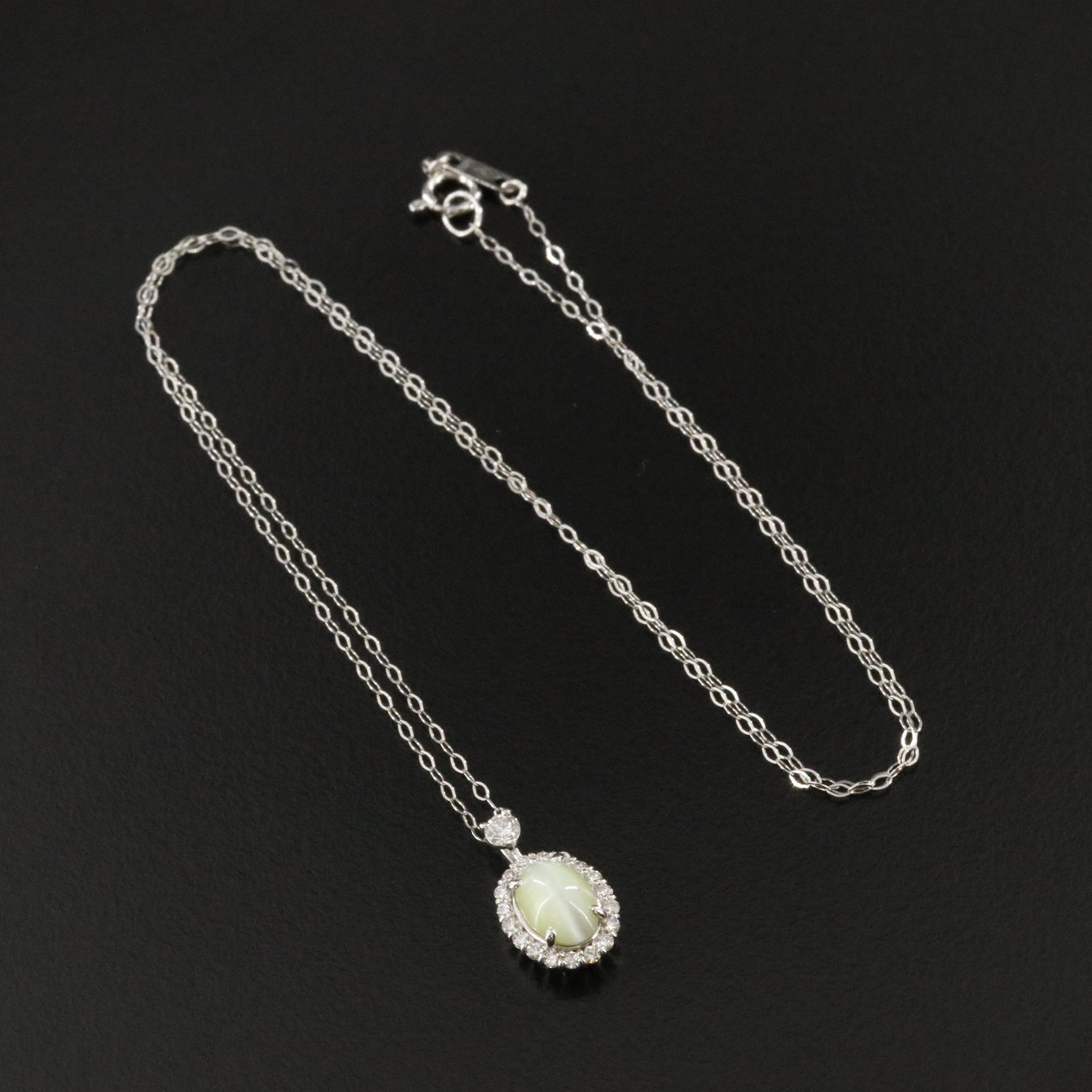 Platinum 2.01 CT Cat's Eye Chrysoberyl and Diamond Pendant Necklace