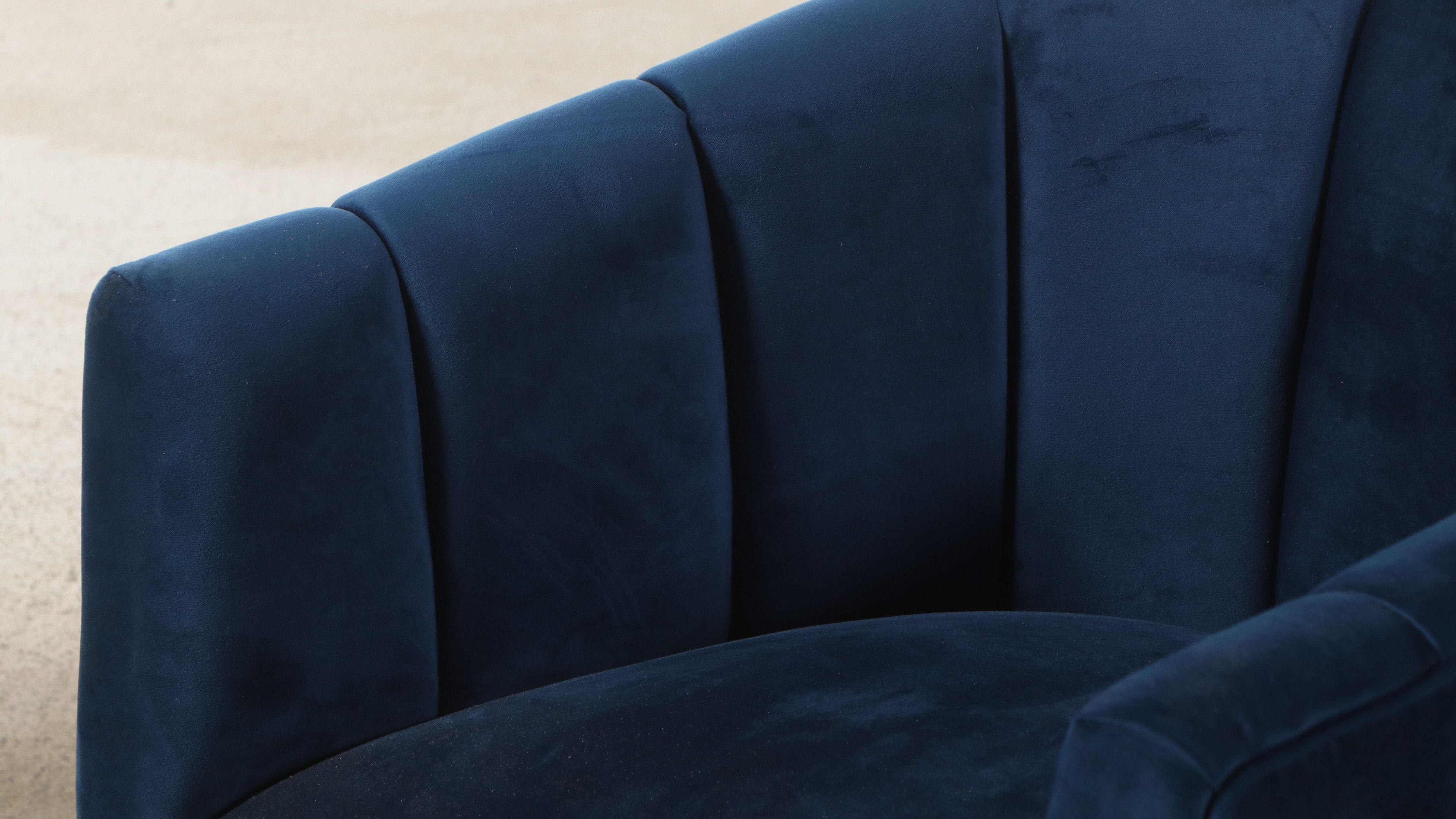 Contemporary Art Deco Style Upholstered Tufted Back Barrel Back Chair