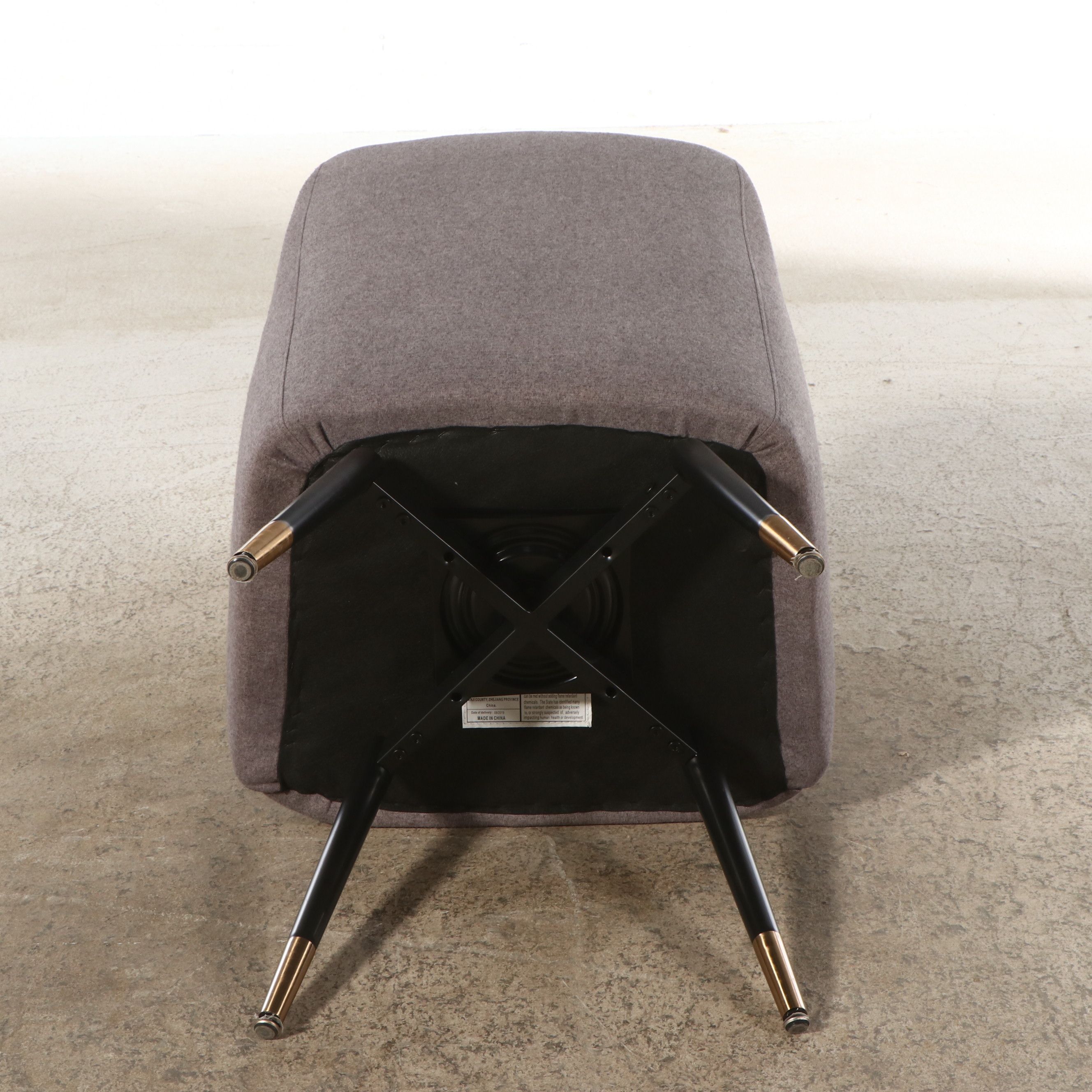 Contemporary Mid Century Modern Style Upholstered Swivel Chair with Metal Legs