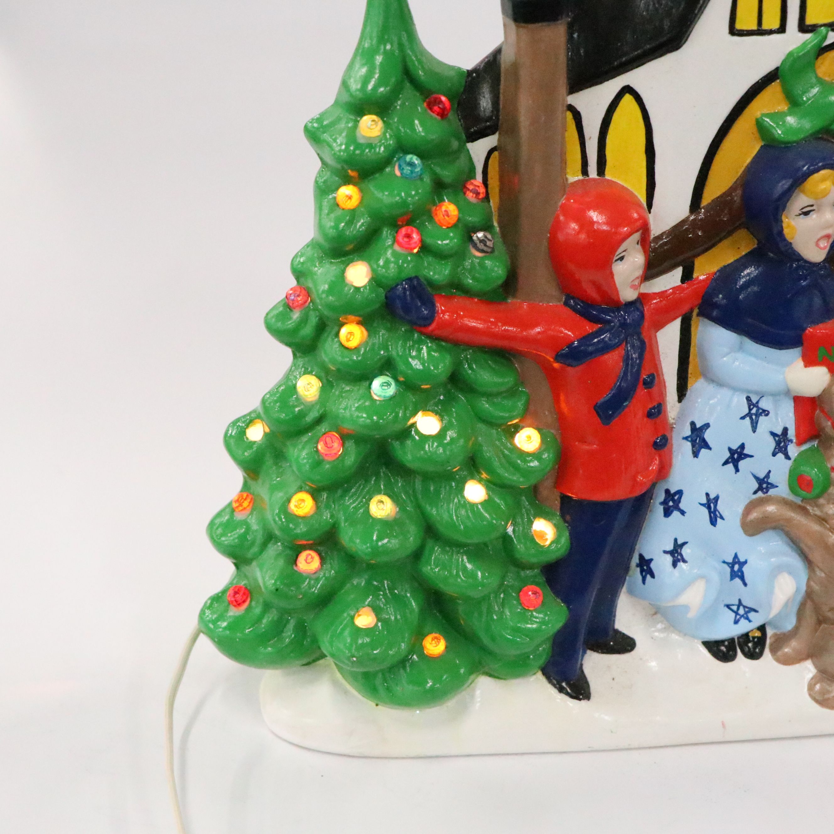 Atlantic Mold Christmas Carolers Tree Light with Decorative Icicles and More