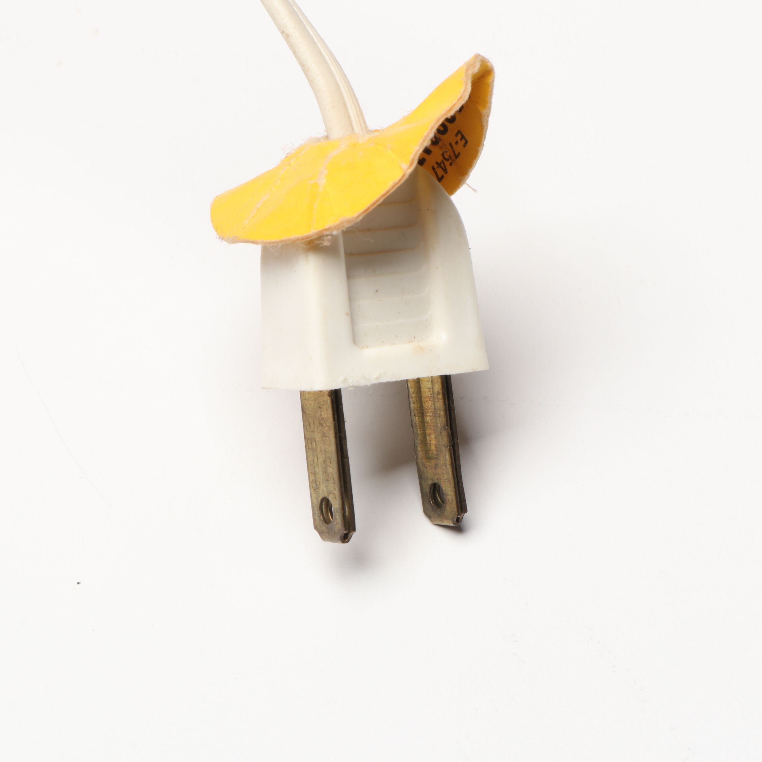 Atlantic Mold Christmas Carolers Tree Light with Decorative Icicles and More