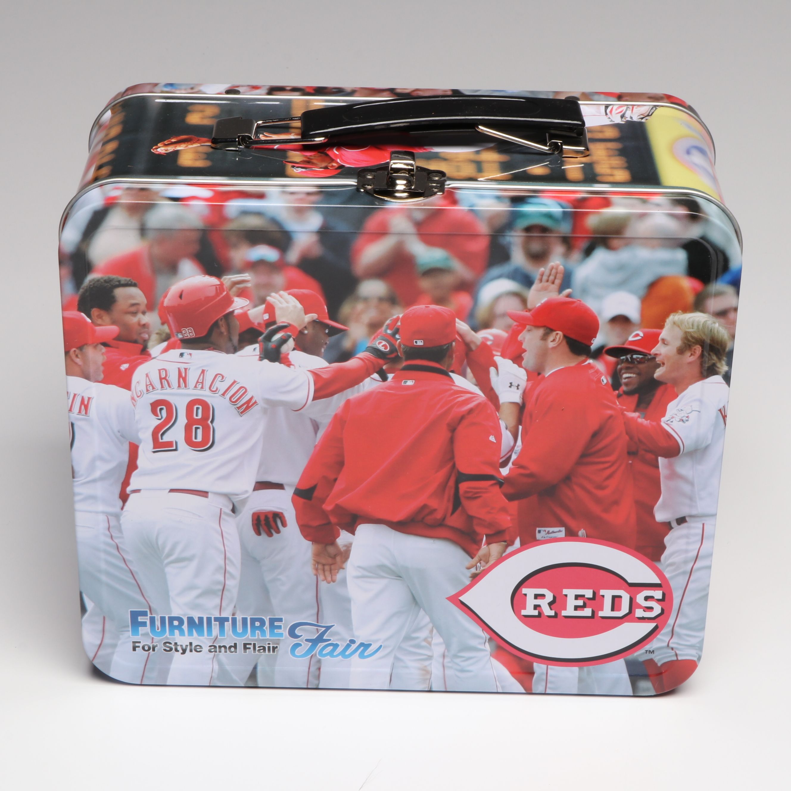 Manix Cincinnati Reds Wall Clock with Figurines and More Collectibles and Décor