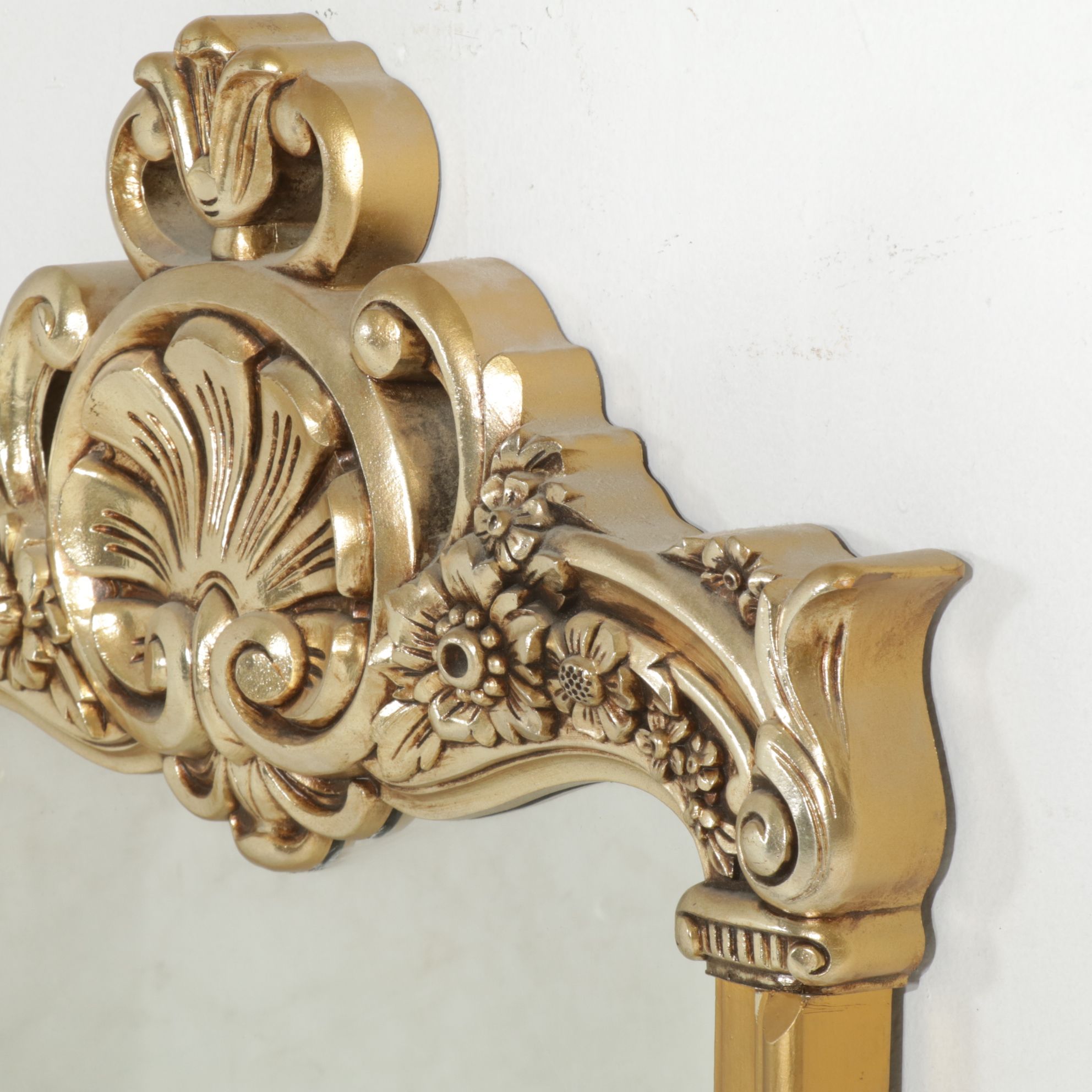 Baroque Style Pier Mirror and Table, Late 20th Century