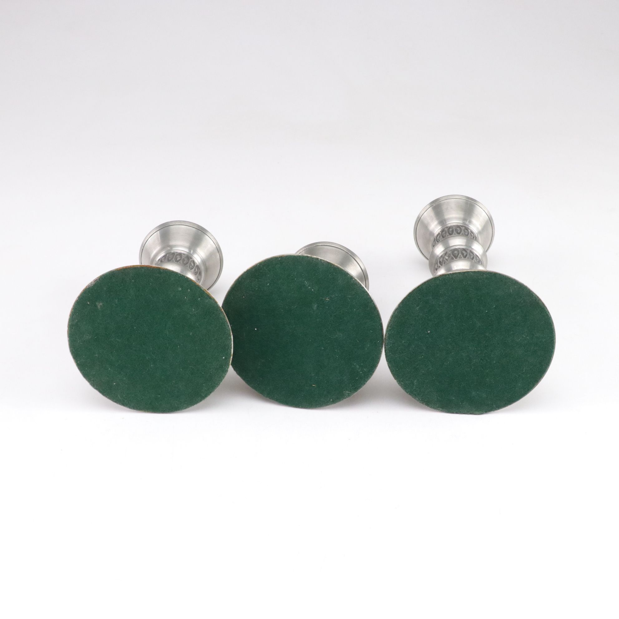 Måstad Pewter Candlesticks, Effetti d'Arte Decorative Bowls and More