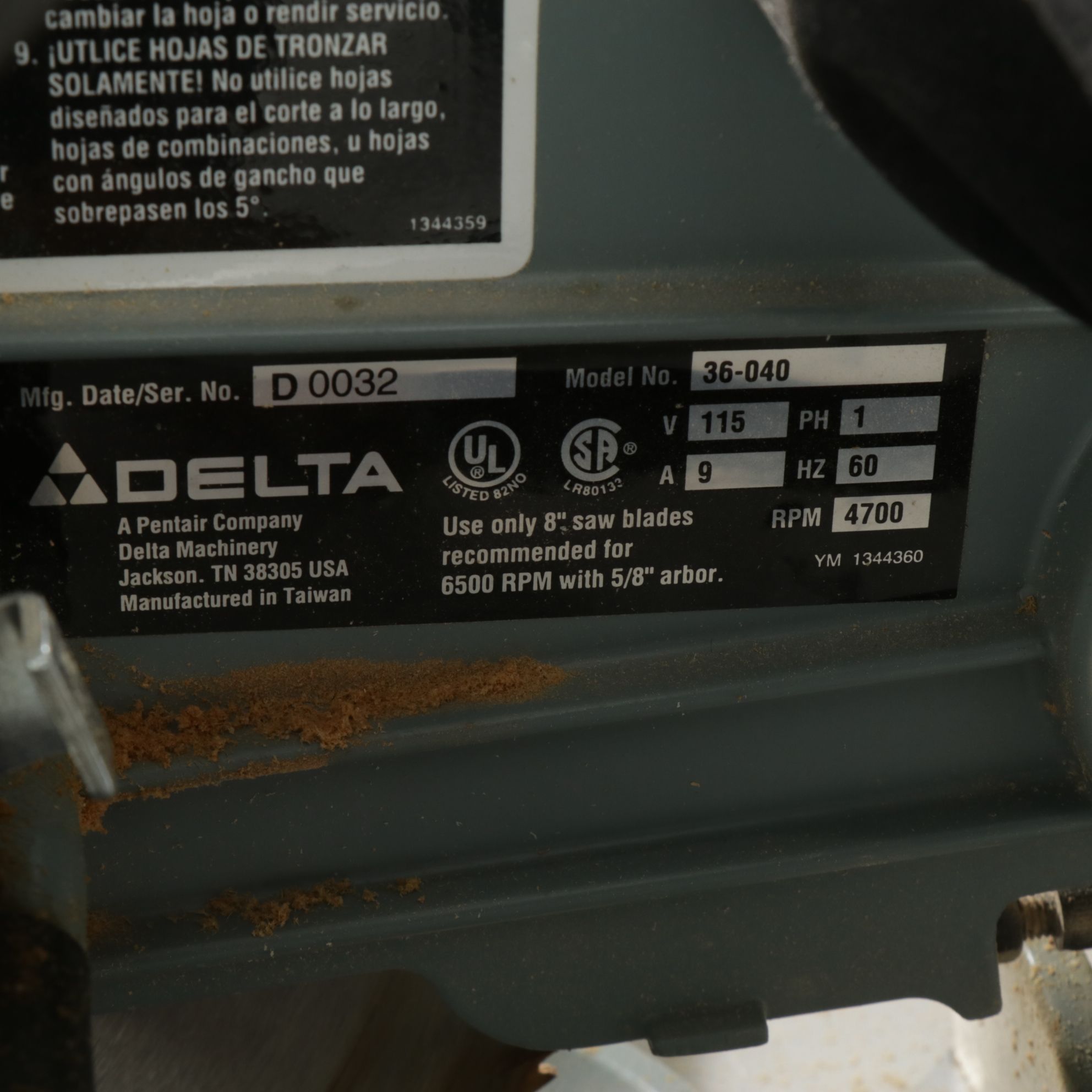 Delta 8.25-Inch Compound Miter Saw and Band Saw