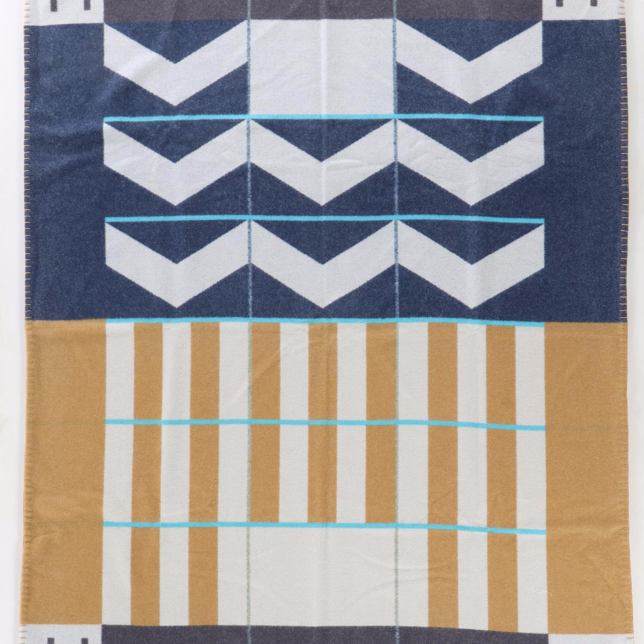 Hermès Merino Wool/Cashmere Avalon H Club Blanket