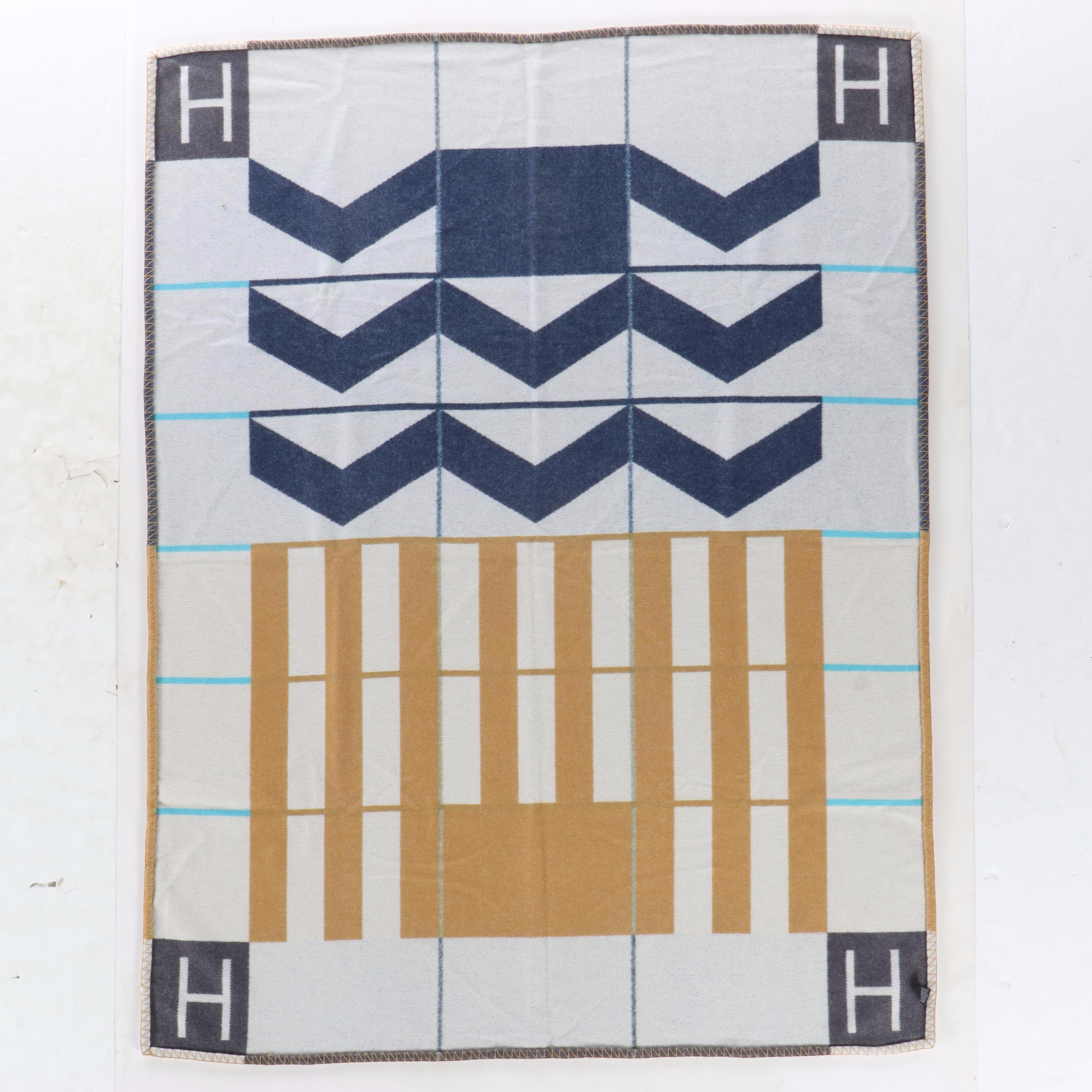 Hermès Merino Wool/Cashmere Avalon H Club Blanket