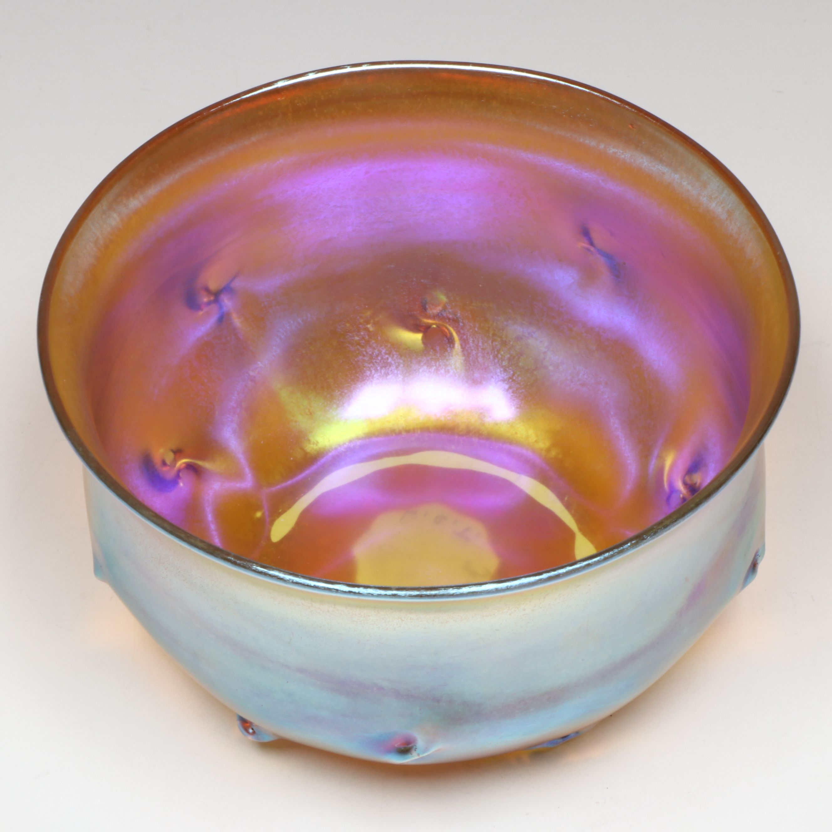 Louis Comfort Tiffany Favrile Glass "Prunts" Bowl, Early 20th Century