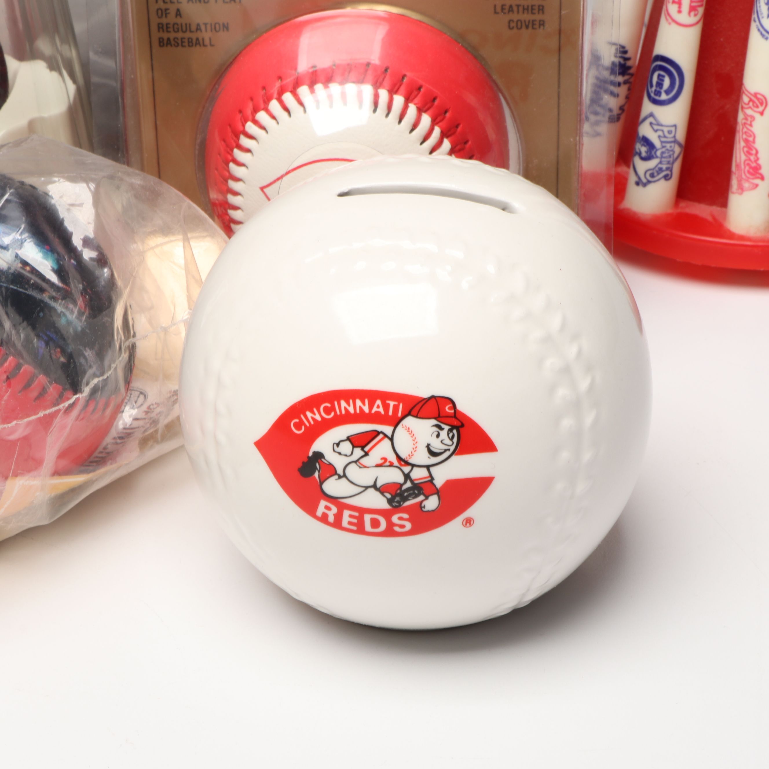 Cincinnati Reds Riddell Mini Helmet, Baseballs, Banks and More Collectibles