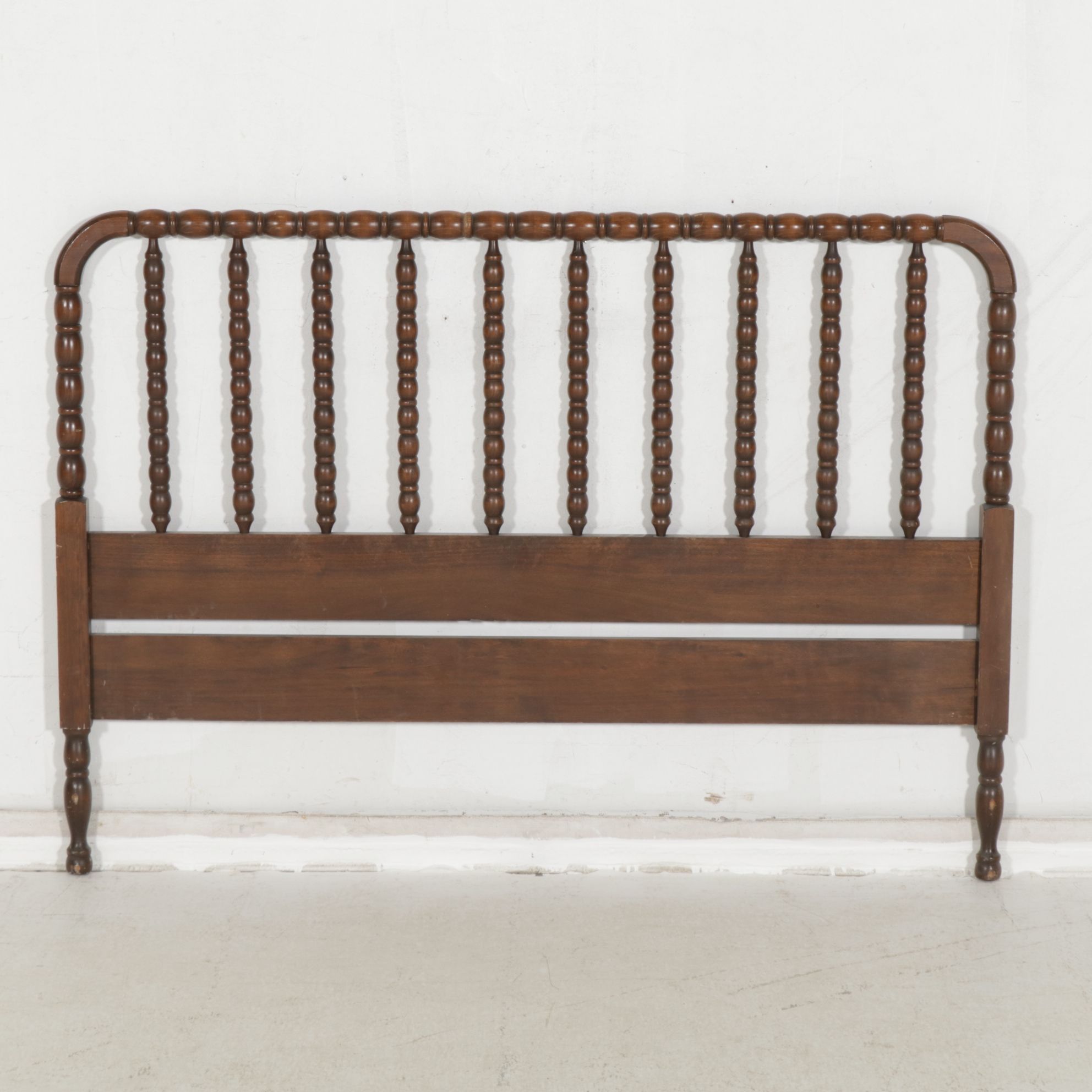 Jenny Lind Style Turned Wood Full Size Bed Frame