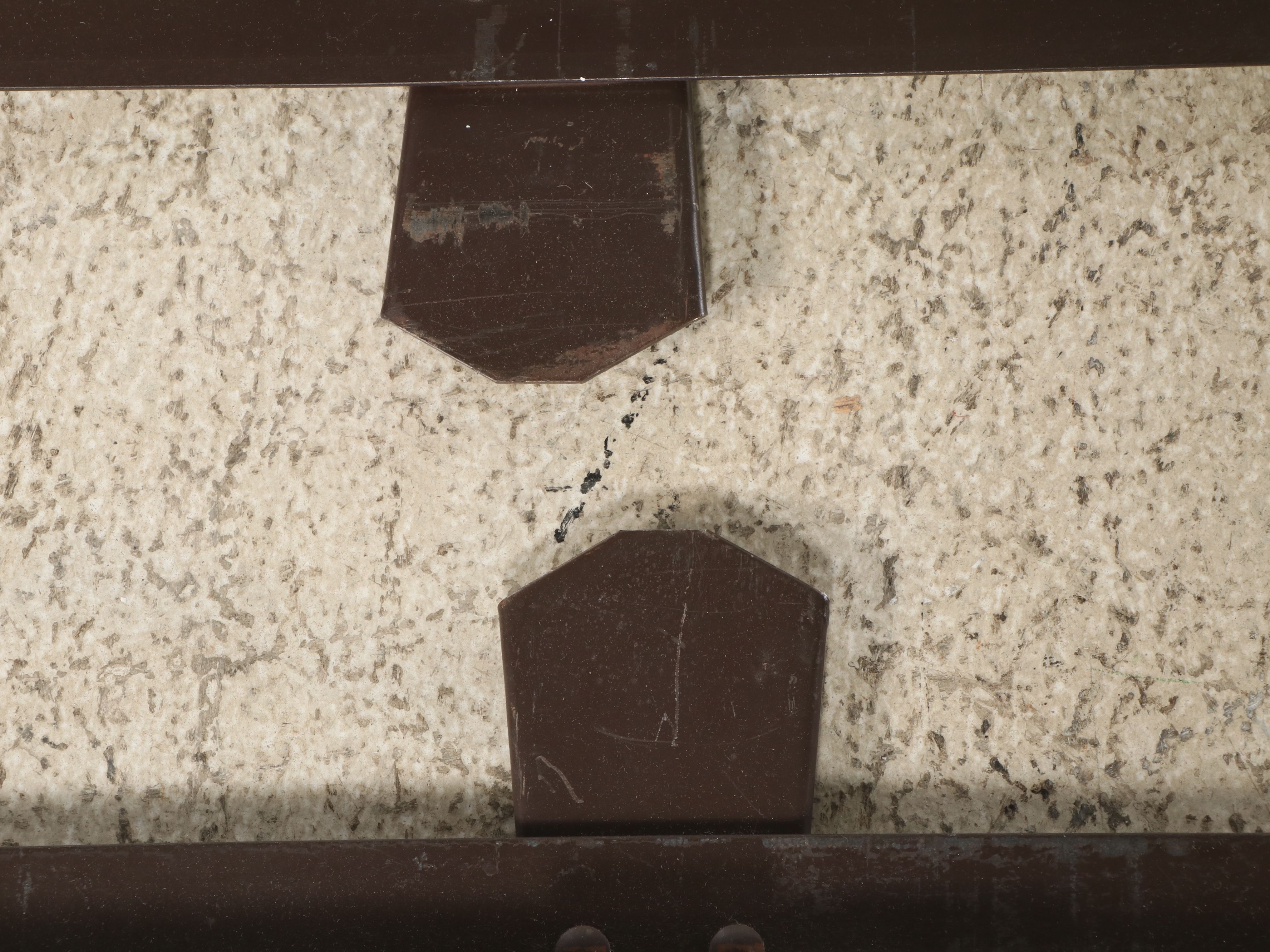 Dresher Victorian Style Parcel-Painted Metal Queen Size Bed Frame