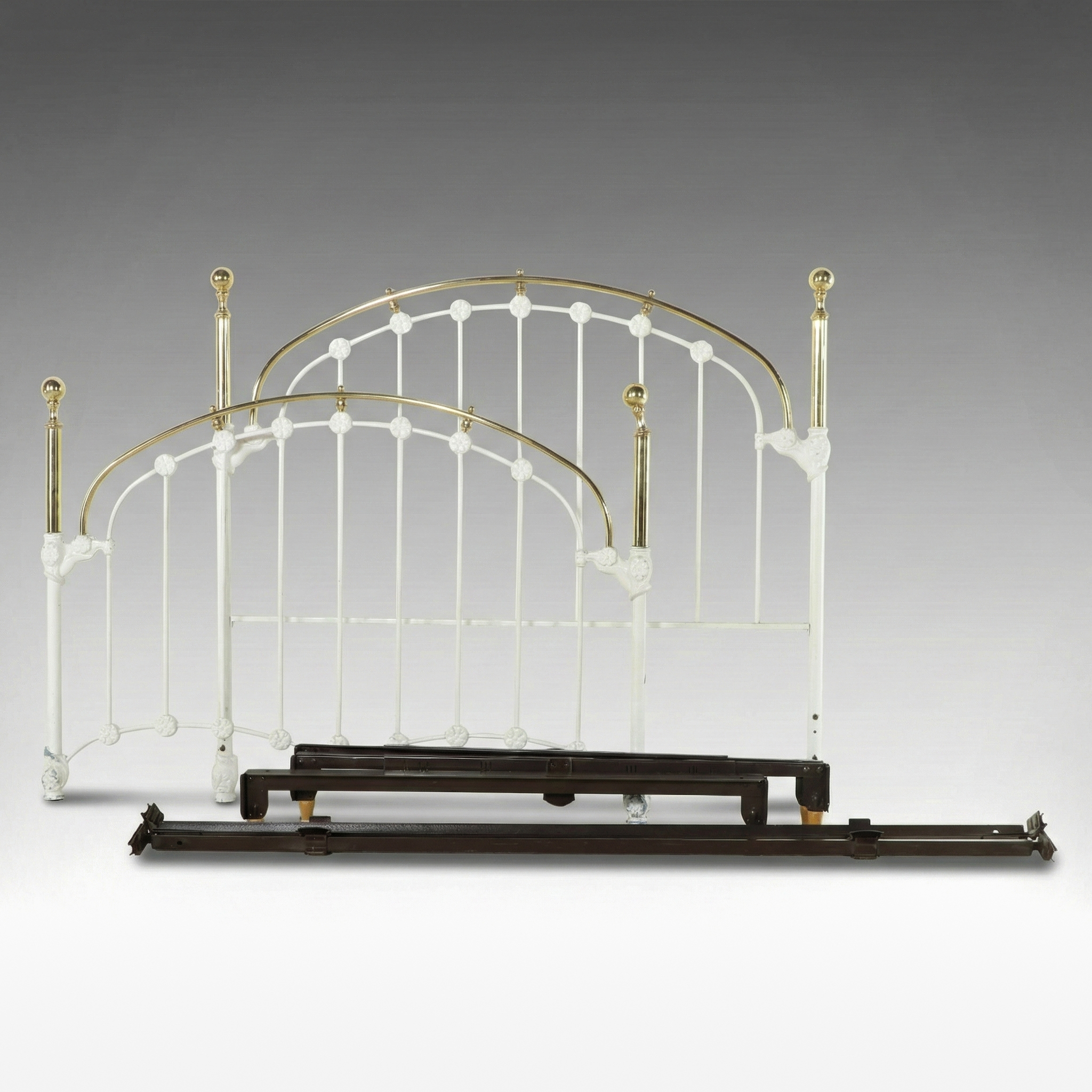 Dresher Victorian Style Parcel-Painted Metal Queen Size Bed Frame