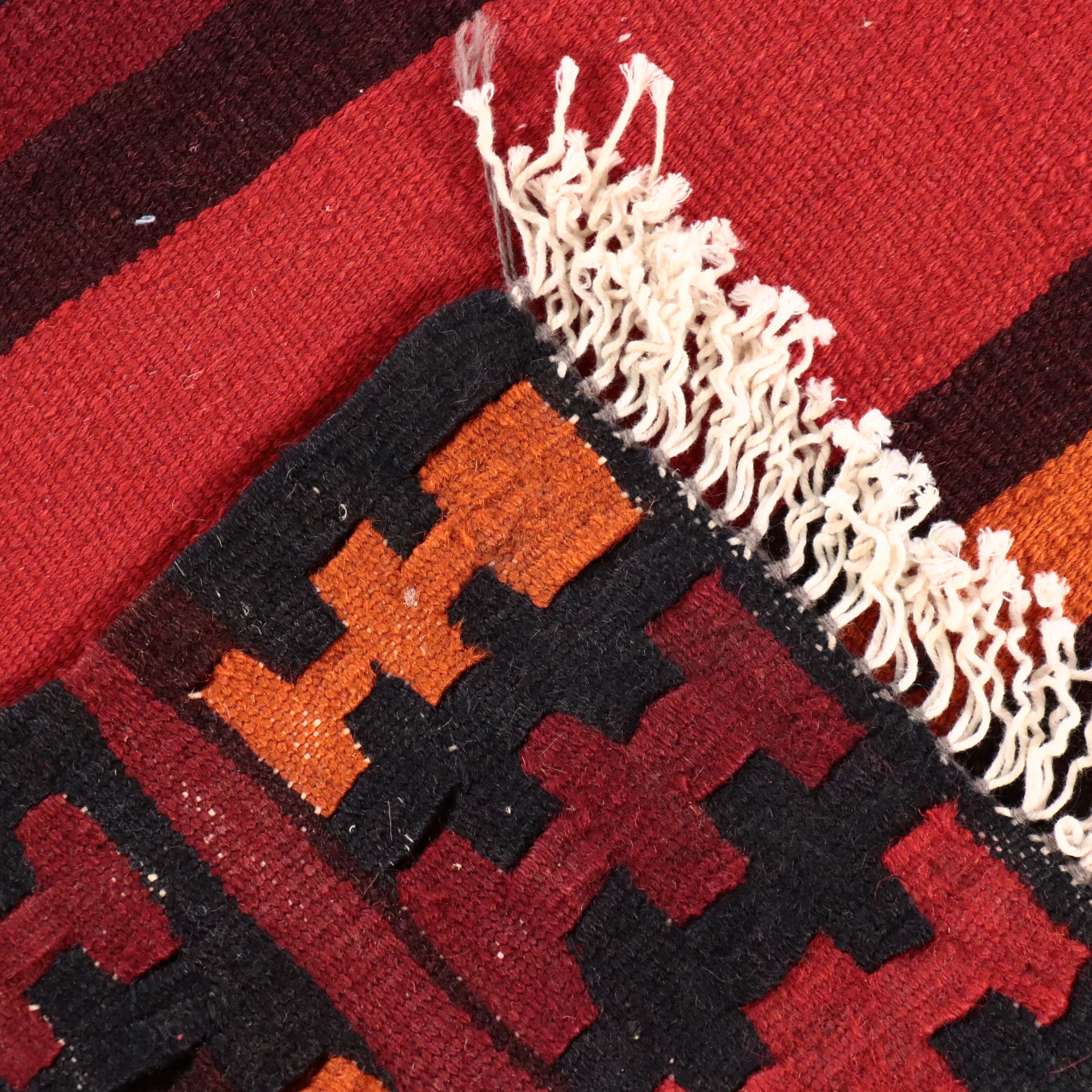 5'6 x 11'6 Handwoven Persian Kilim Area Rug