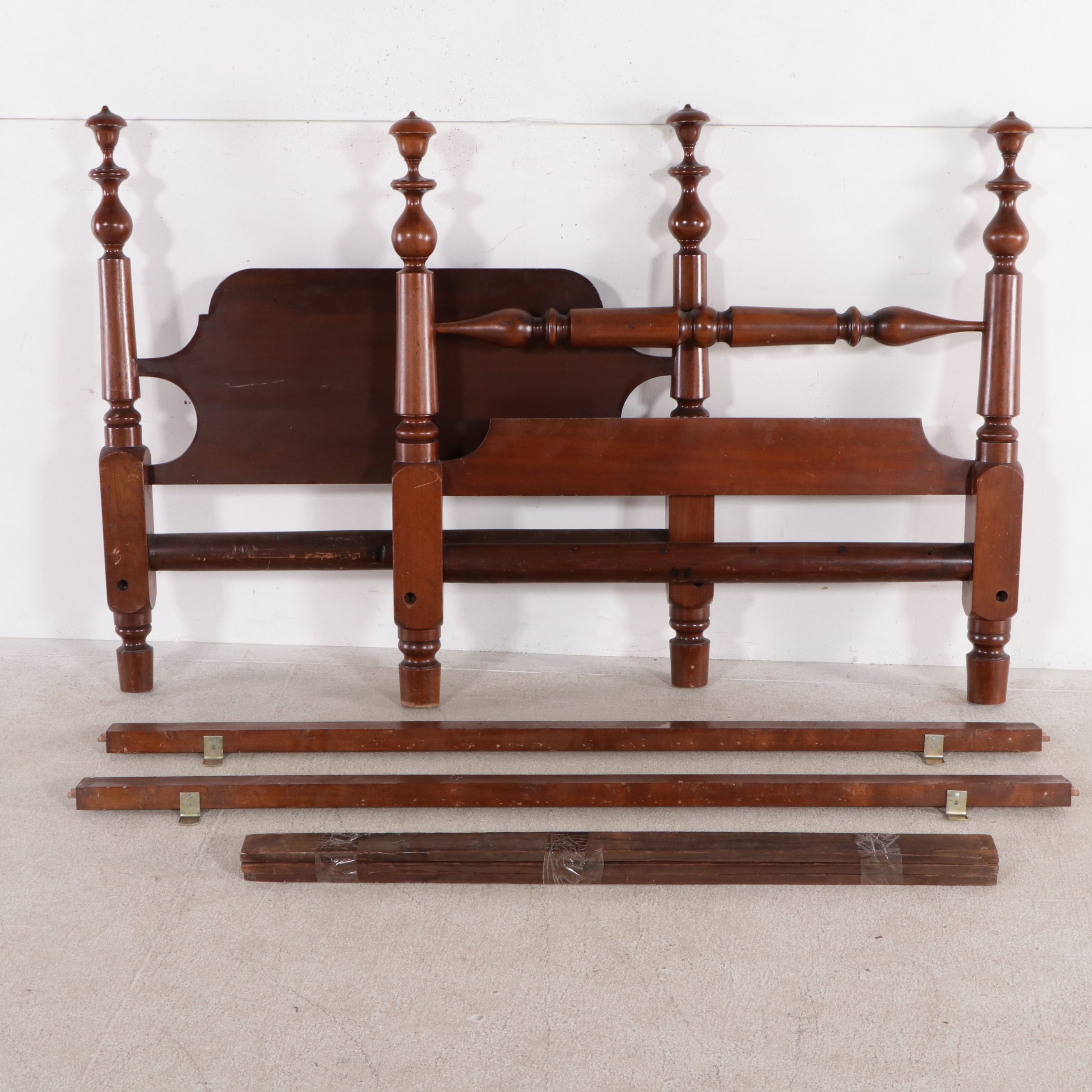 Federal Style Walnut Urn Finial Bed Frame, 19th Century
