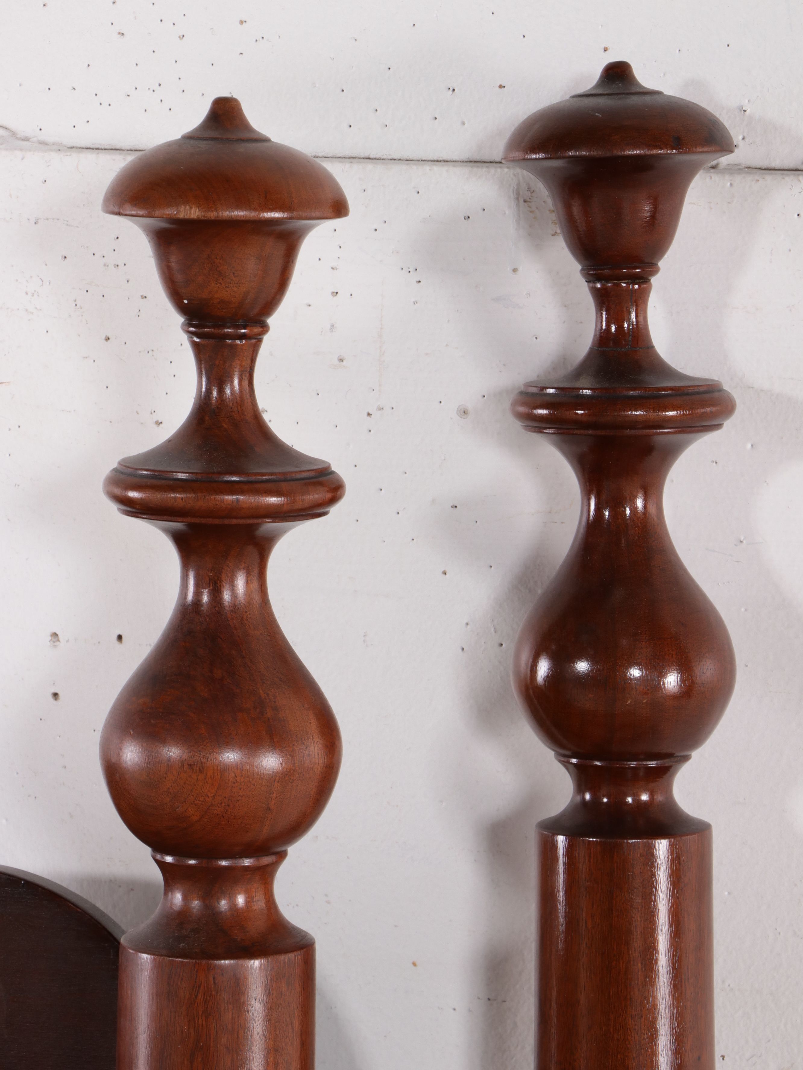 Federal Style Walnut Urn Finial Bed Frame, 19th Century