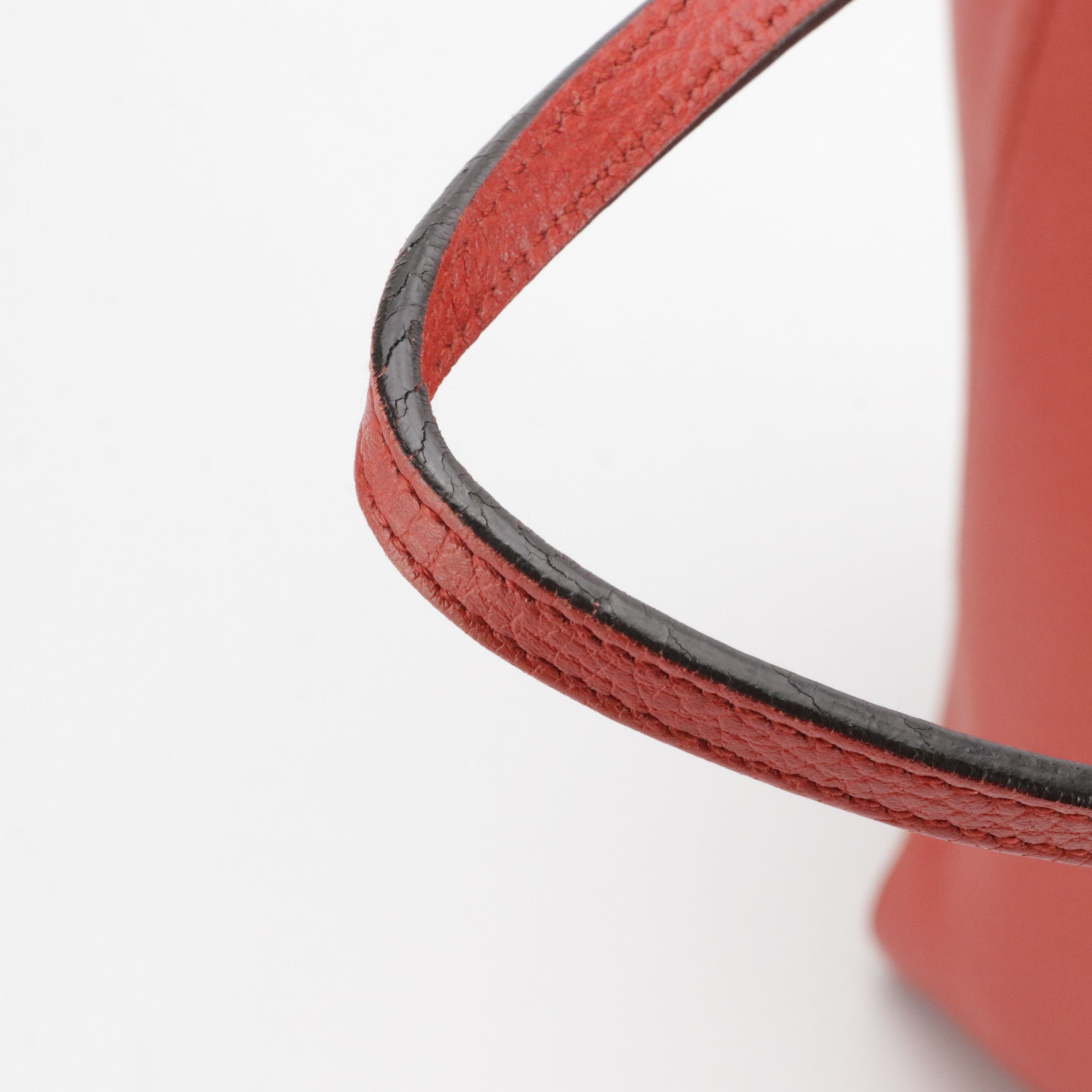 Gucci Swing Tote in Vermilion Grained Calfskin Leather