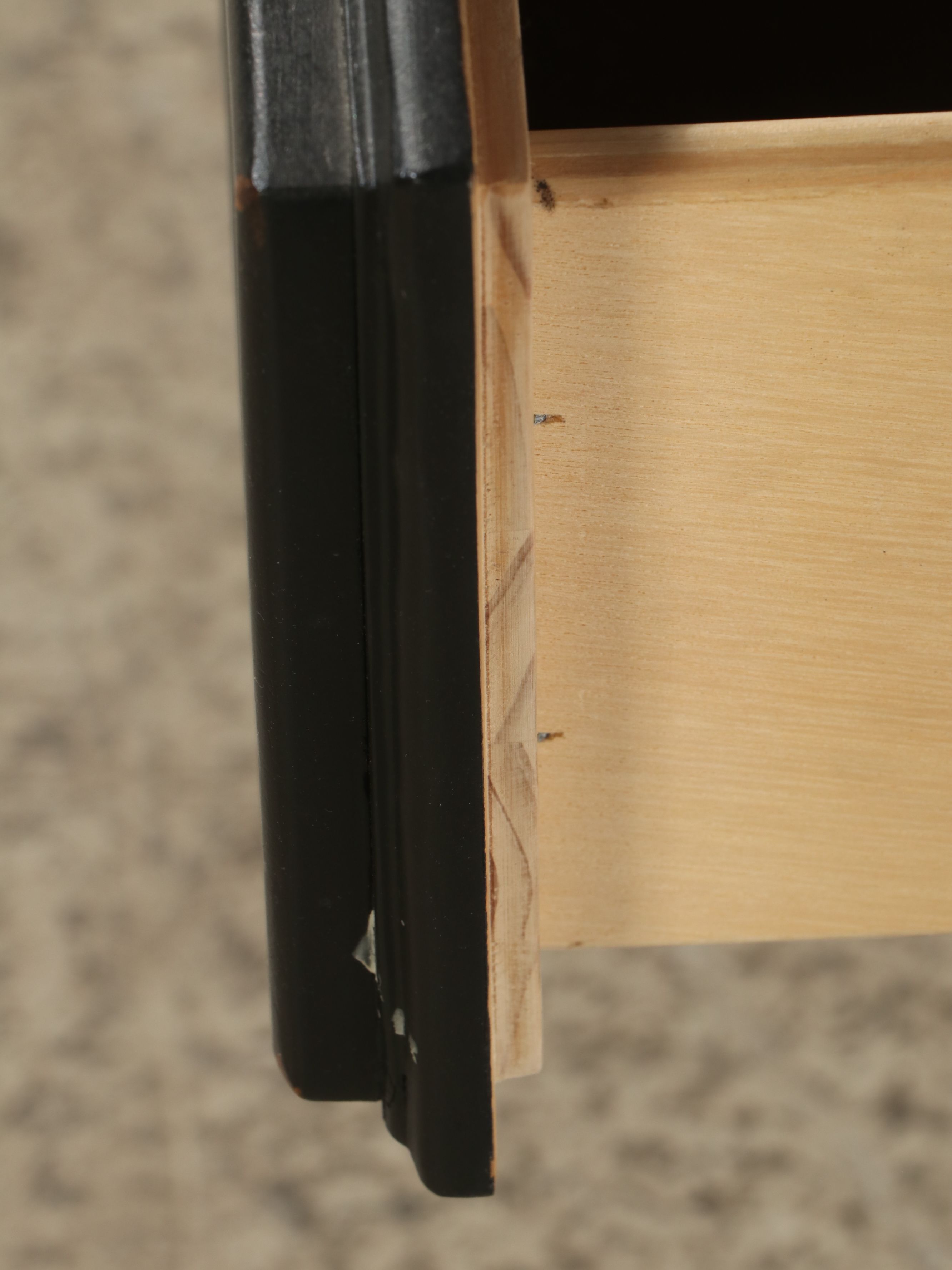 Salem Creek Contemporary Shaker Style Cabinet