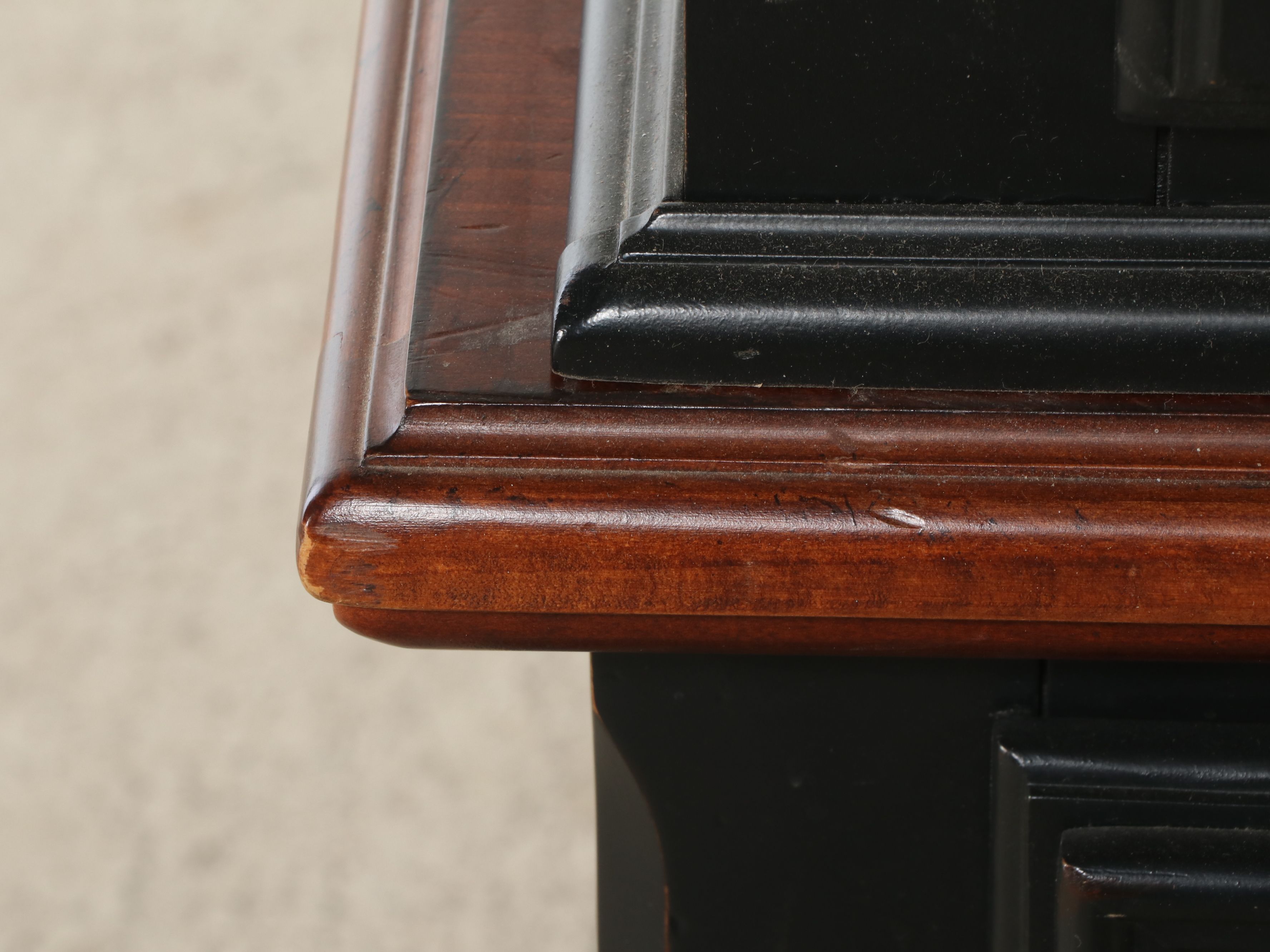 Salem Creek Contemporary Shaker Style Cabinet