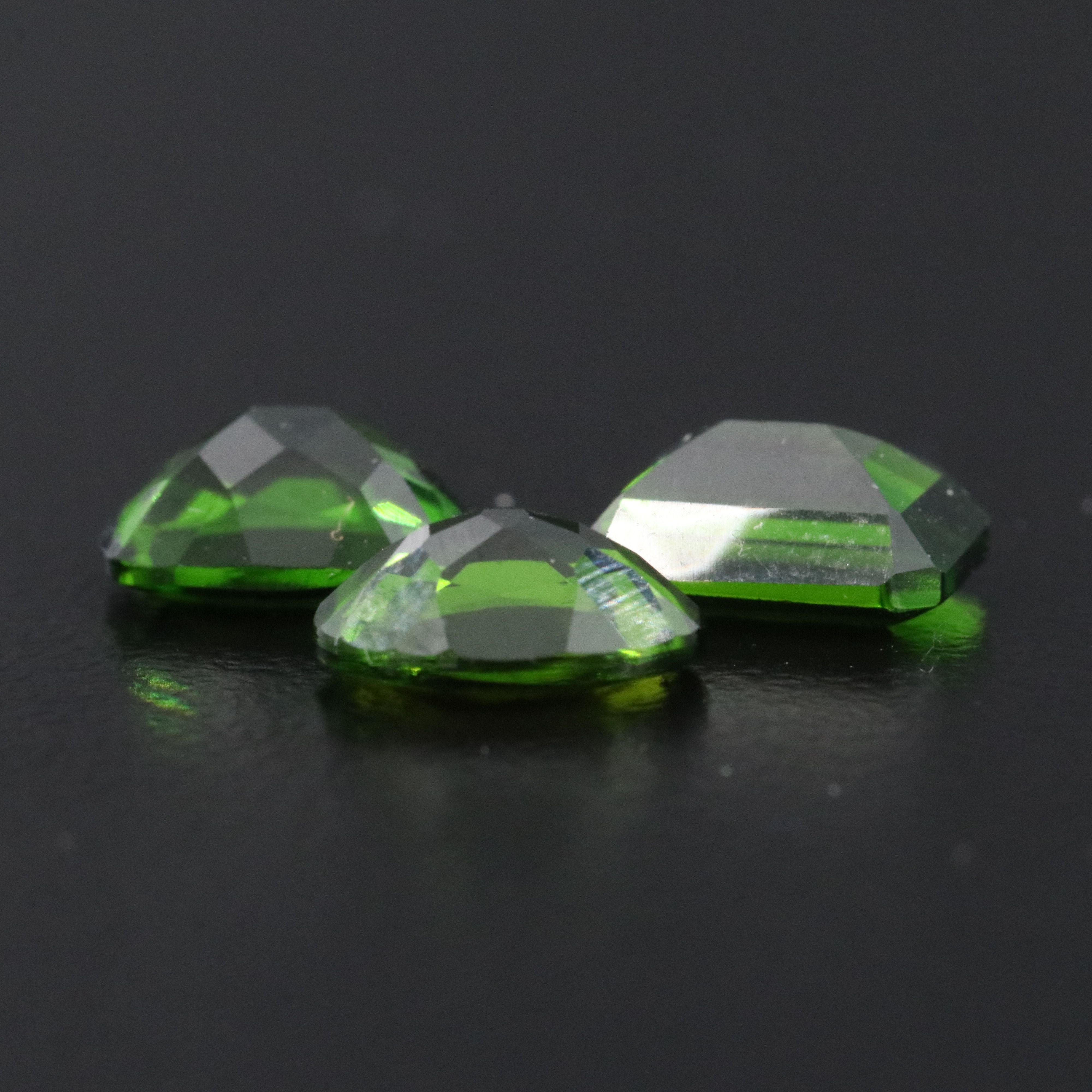Loose 4.47 CTW Chrome Diopside Lot